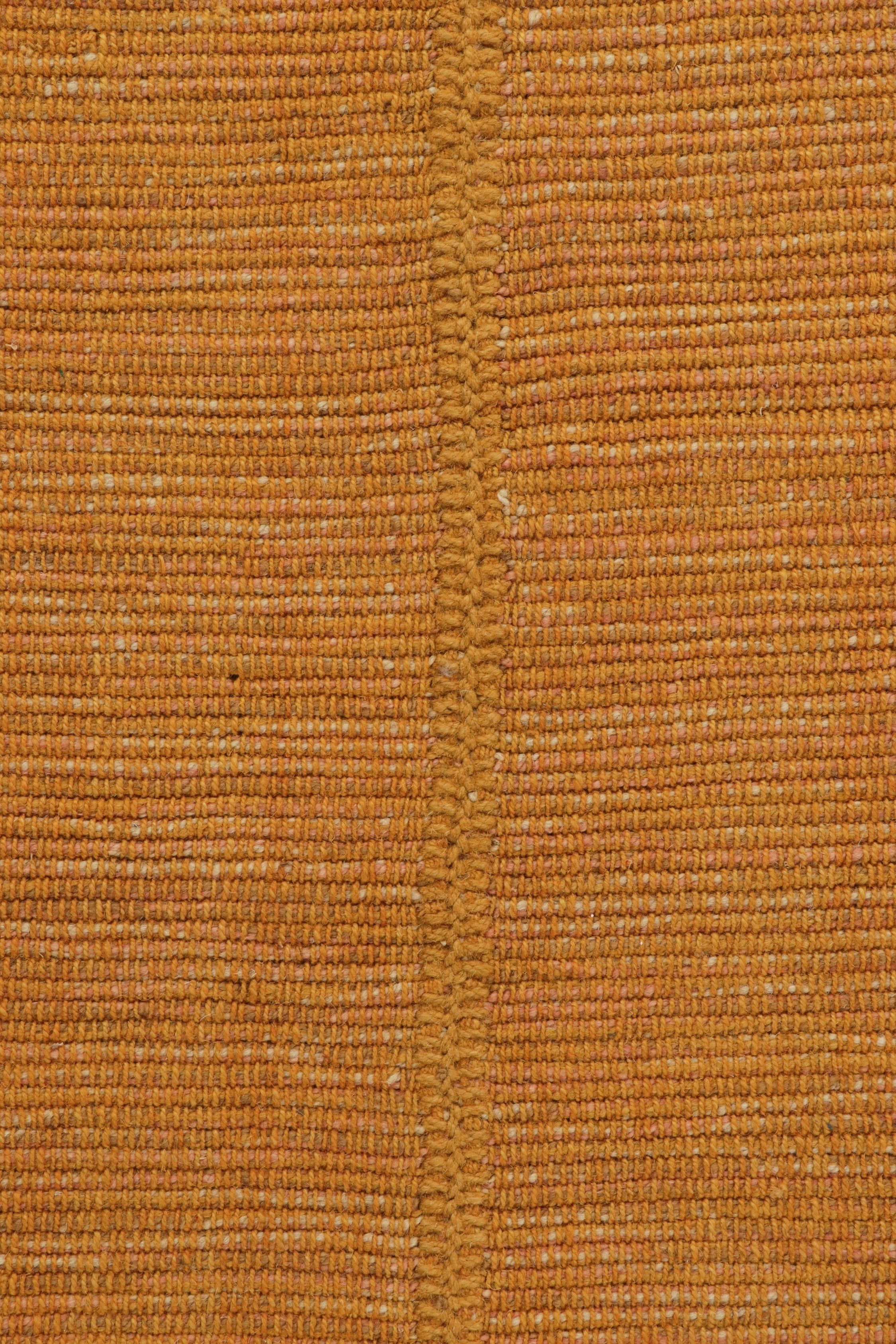 Rug & Kilim’s Contemporary Kilim Rug in Ochre with Beige and Pink Accents In New Condition For Sale In Long Island City, NY