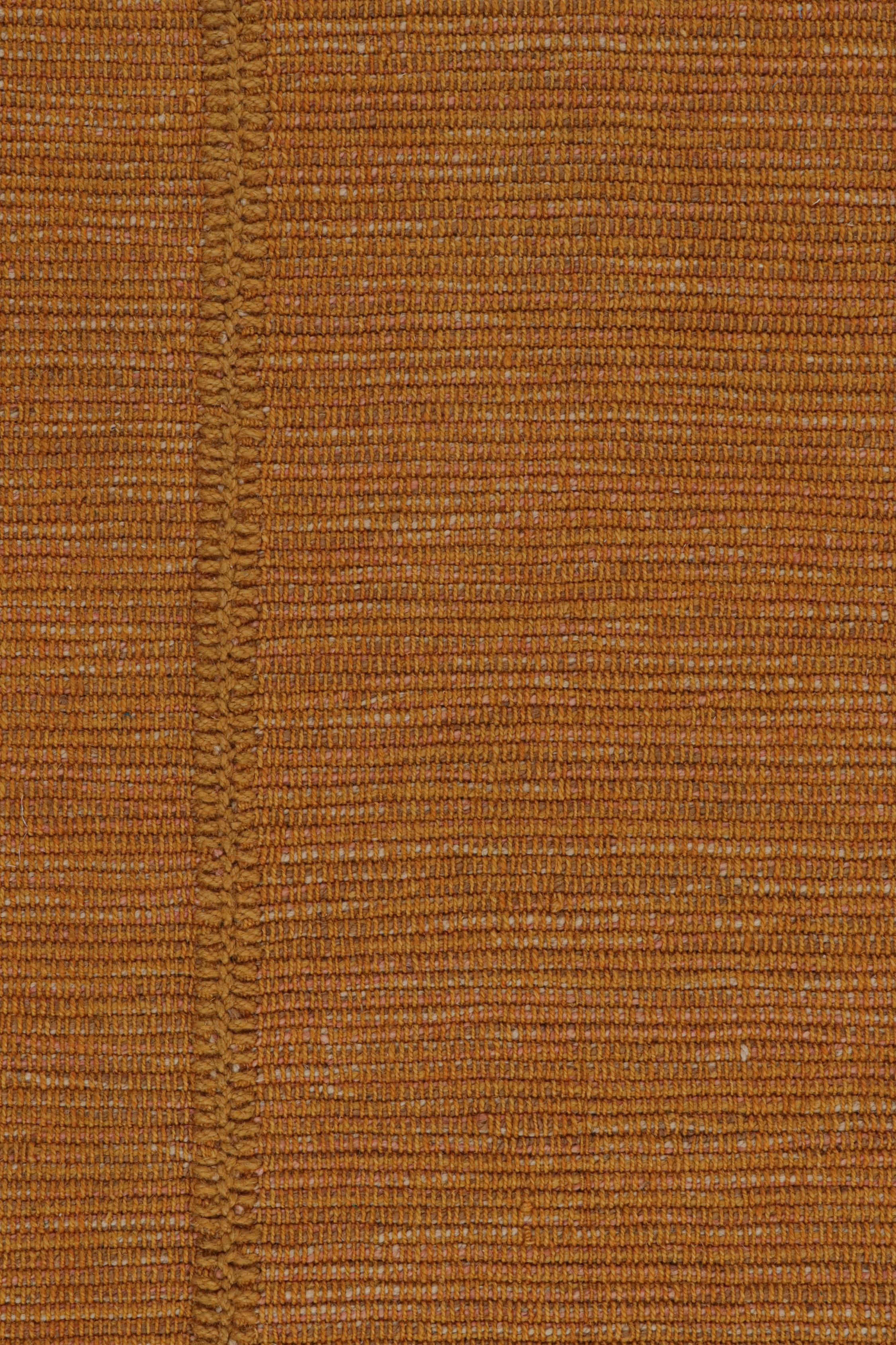 Rug & Kilim’s Contemporary Kilim Rug in Ochre with Beige and Pink Accents In New Condition For Sale In Long Island City, NY