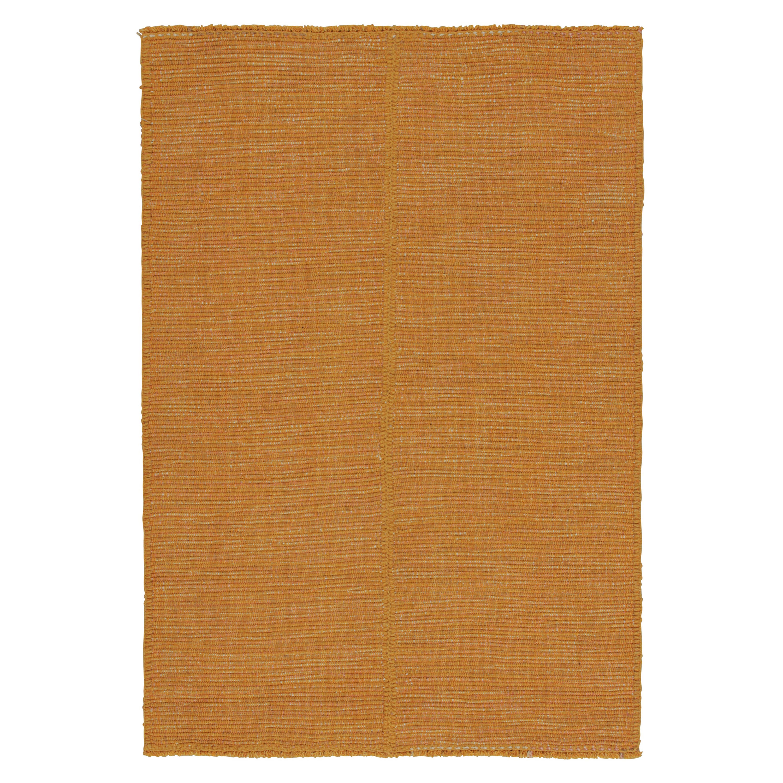 Rug & Kilim's Contemporary Kilim Teppich in Ocker mit Beige und Rosa Akzenten