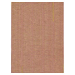 Zeitgenössischer Kelim-Teppich von Rug & Kilim in Rosa mit Gold- und Chartreuse-Akzenten