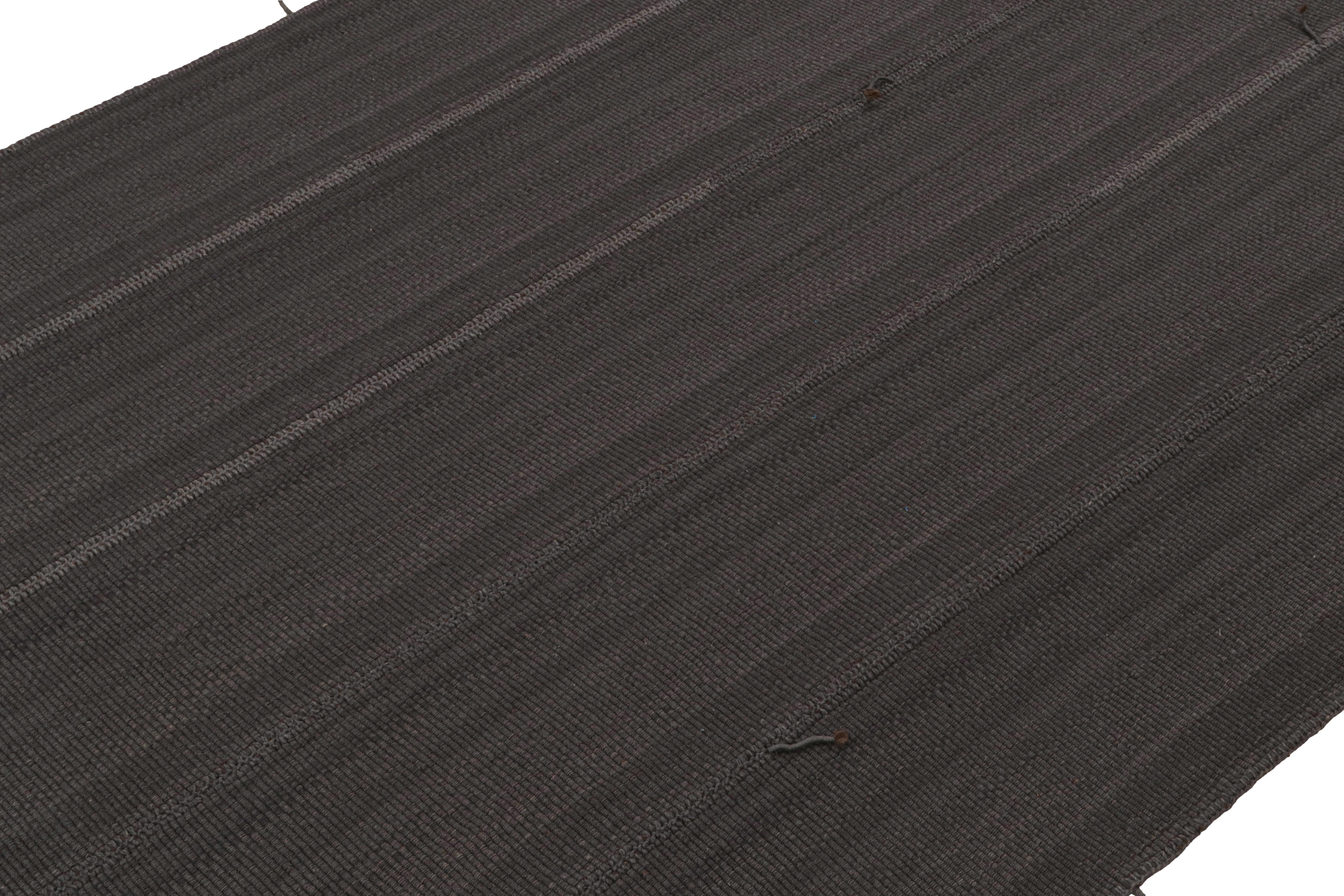 Rug & Kilim’s Contemporary Kilim Rug in Slate Gray with Brown Accents Persa en venta