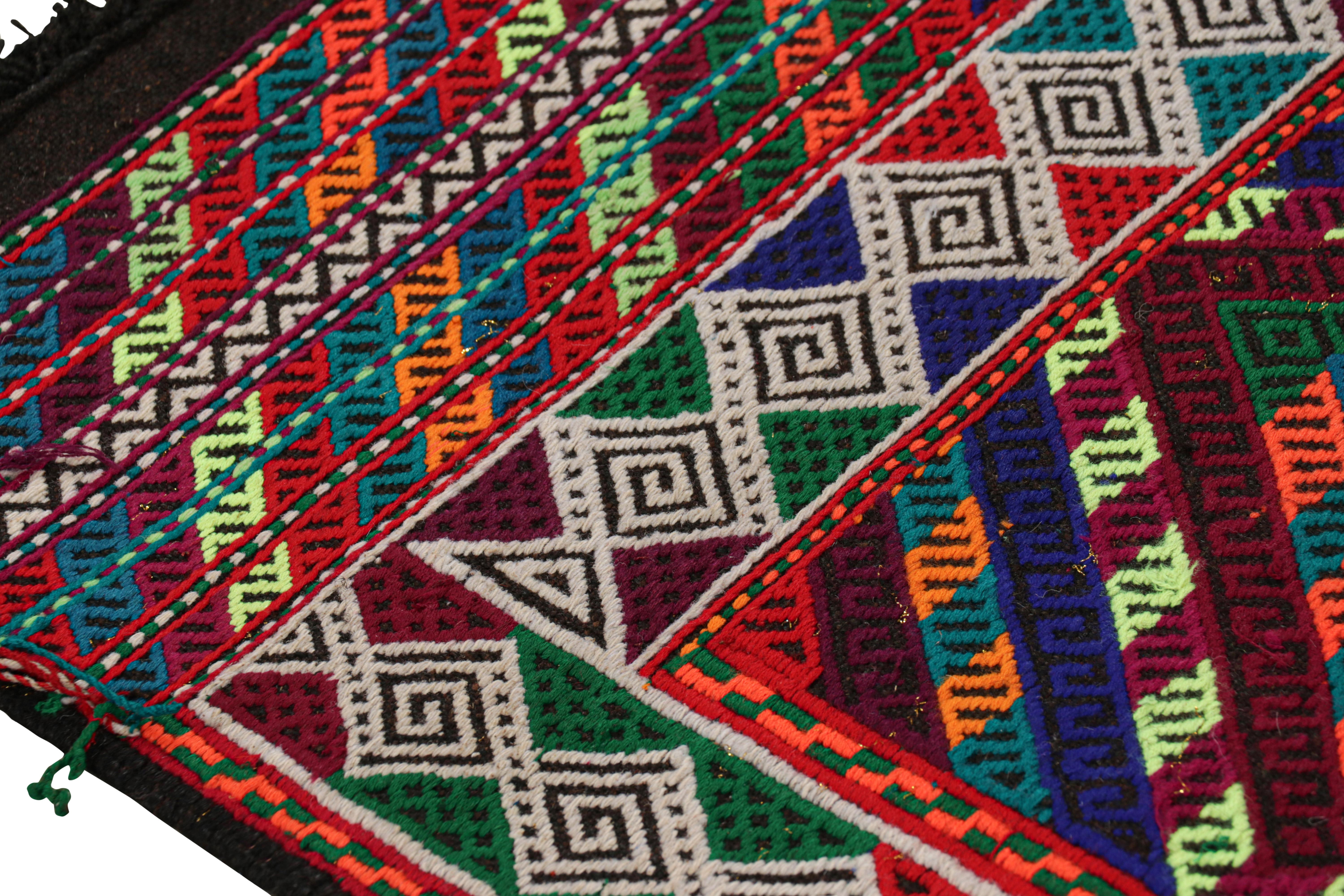 Rug & Kilim’s Contemporary Kilim Runner with Polychromatic Geometric Medallions In New Condition For Sale In Long Island City, NY