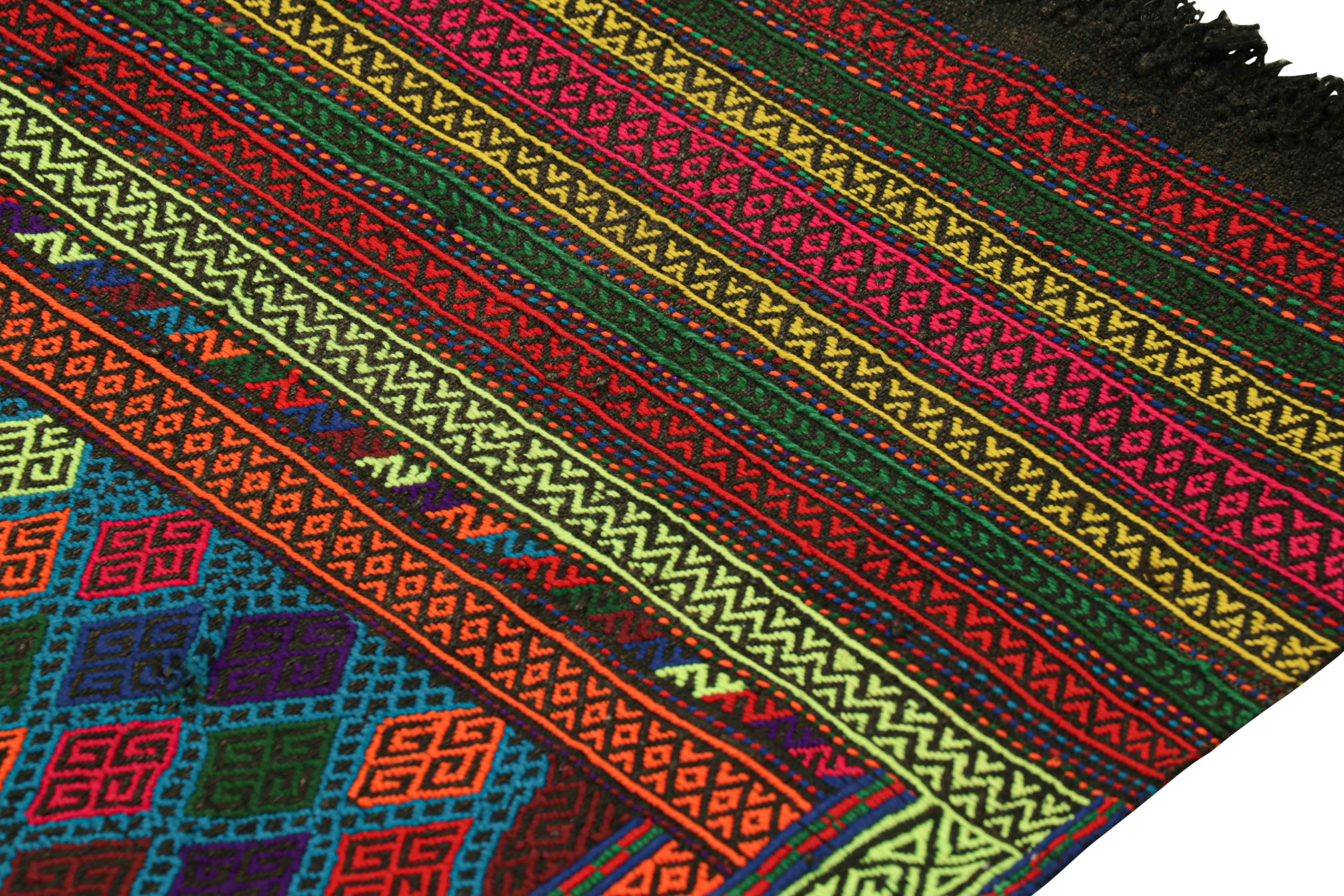 Rug & Kilim’s Contemporary Kilim Runner with Polychromatic Geometric Patterns In New Condition For Sale In Long Island City, NY