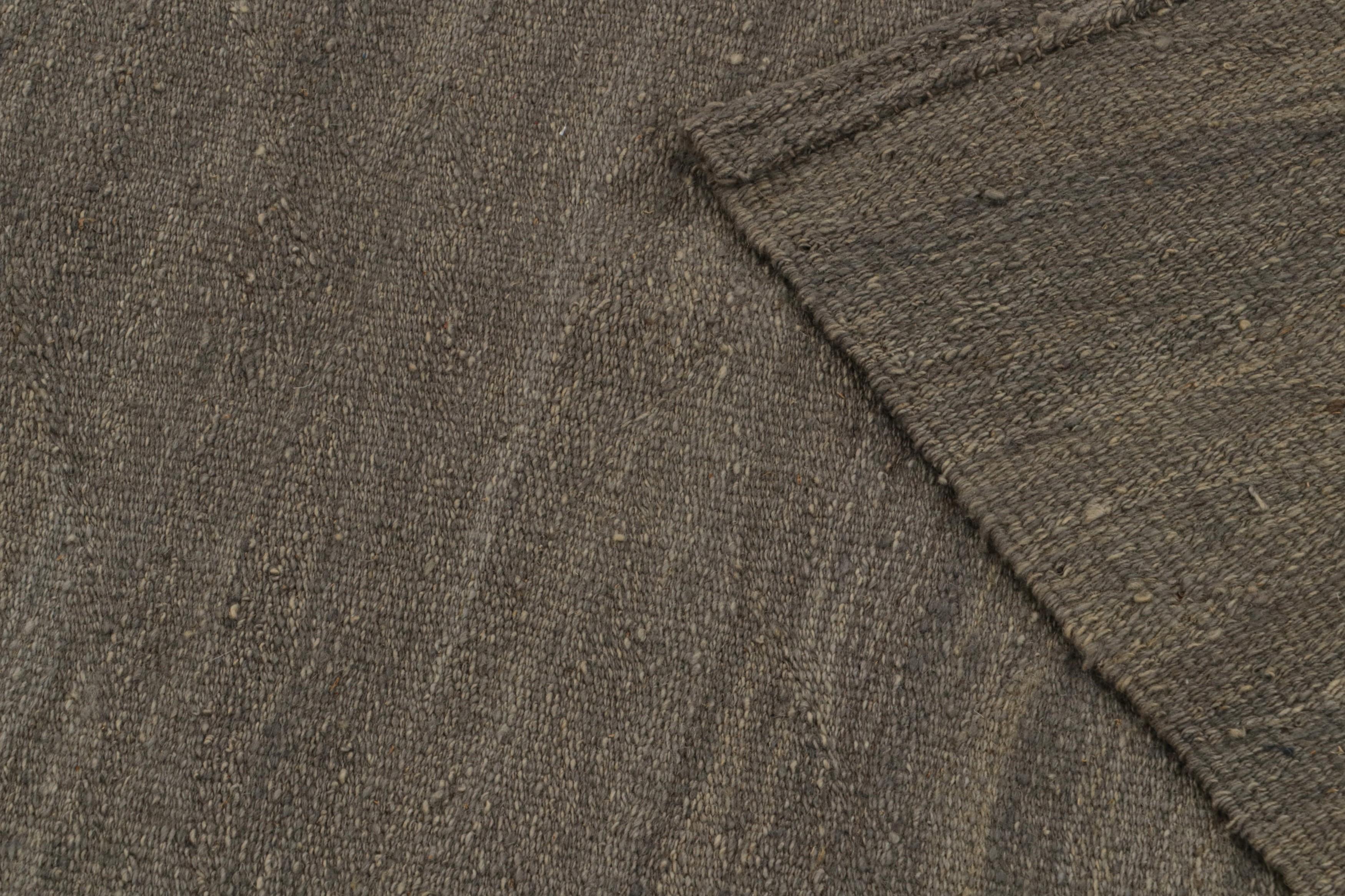 XXIe siècle et contemporain Rug & Kilim's Contemporary Kilim, tapis texturé dans les tons beige-brun et taupe en vente