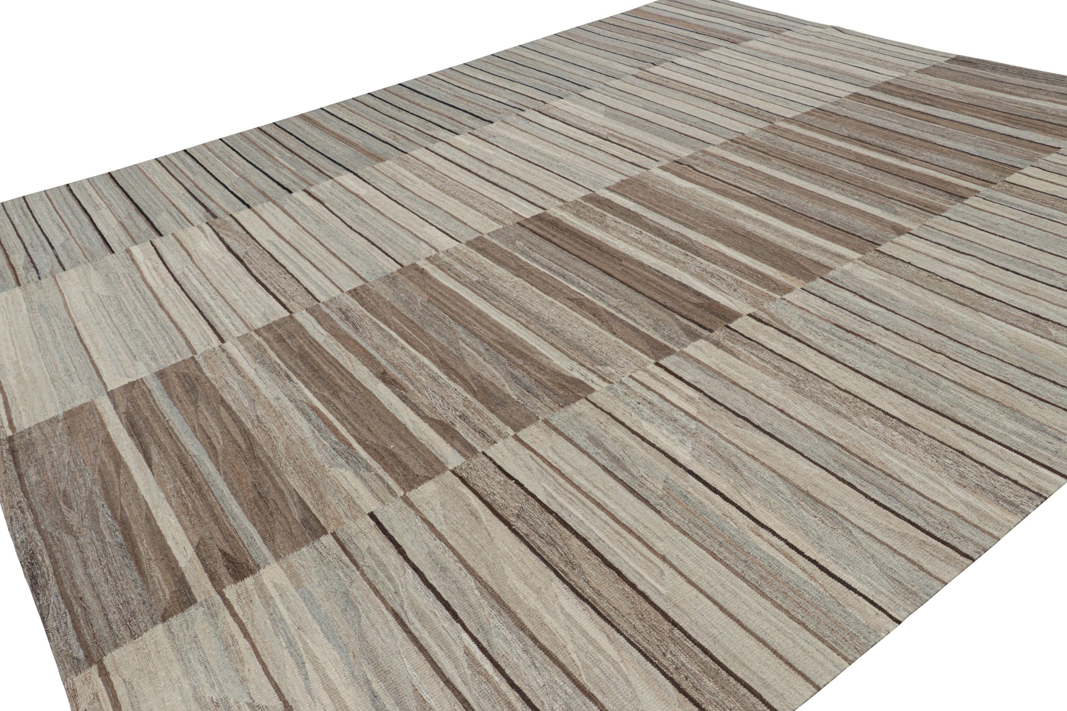 Rug & Kilim's Contemporary Kilim with Beige-Brown and Gray Stripes and Panels (Kilim contemporain avec des rayures et des panneaux beiges, bruns et gris) Neuf - En vente à Long Island City, NY