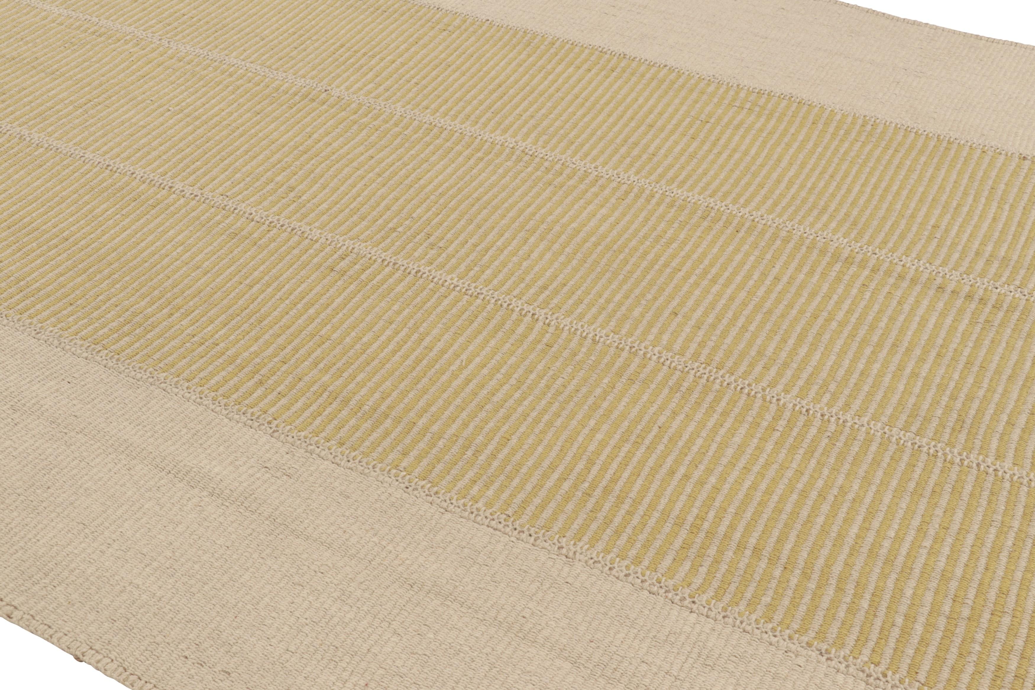 Tessuto a mano in lana, questo Kilim contemporaneo 8x10 fa parte di una nuova ed entusiasmante collezione a tessitura piatta personalizzabile di Rug & Kilim.

Sul design:

