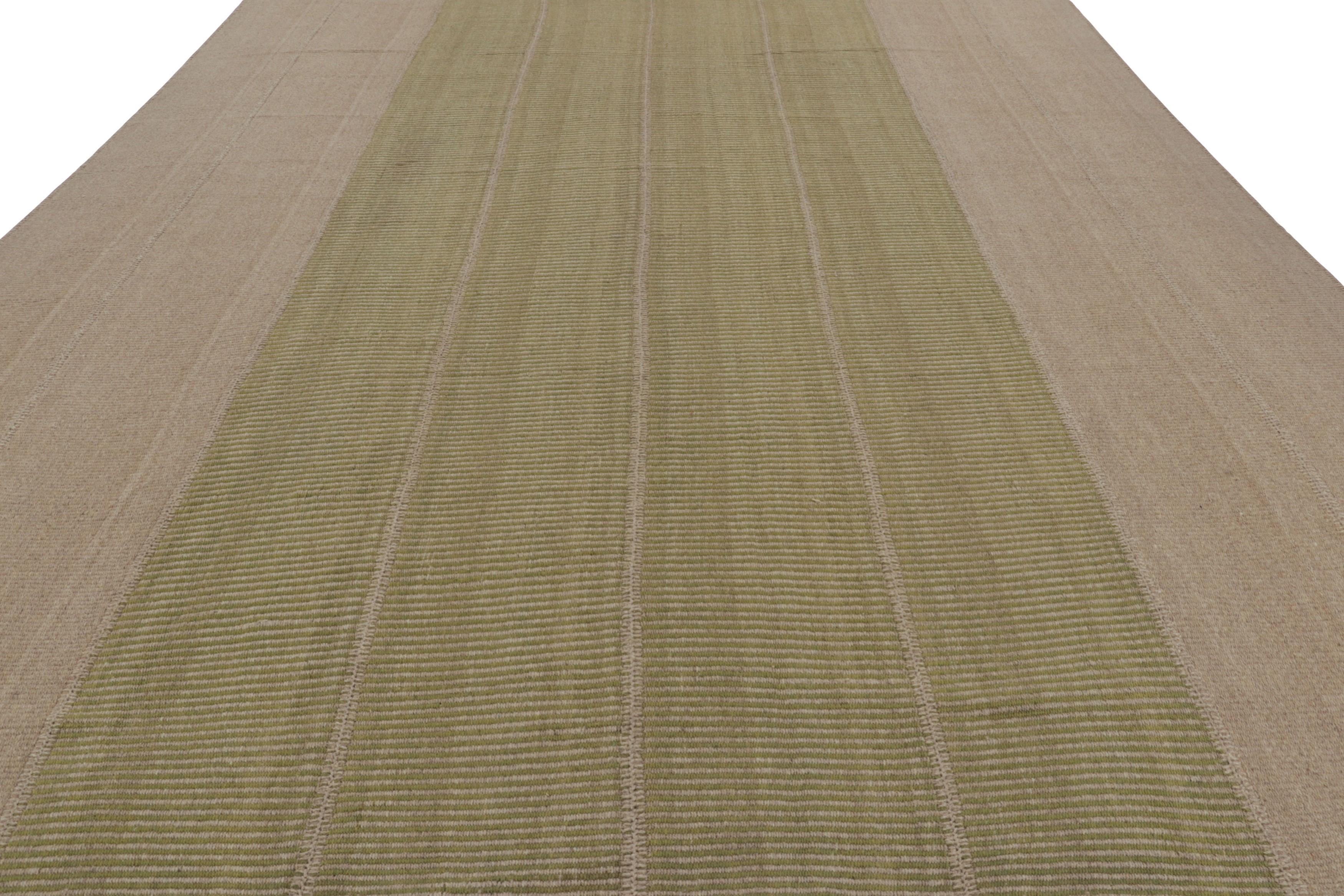 Kilim contemporáneo de Rug & Kilim con rayas beige y verdes texturadas Afgano en venta