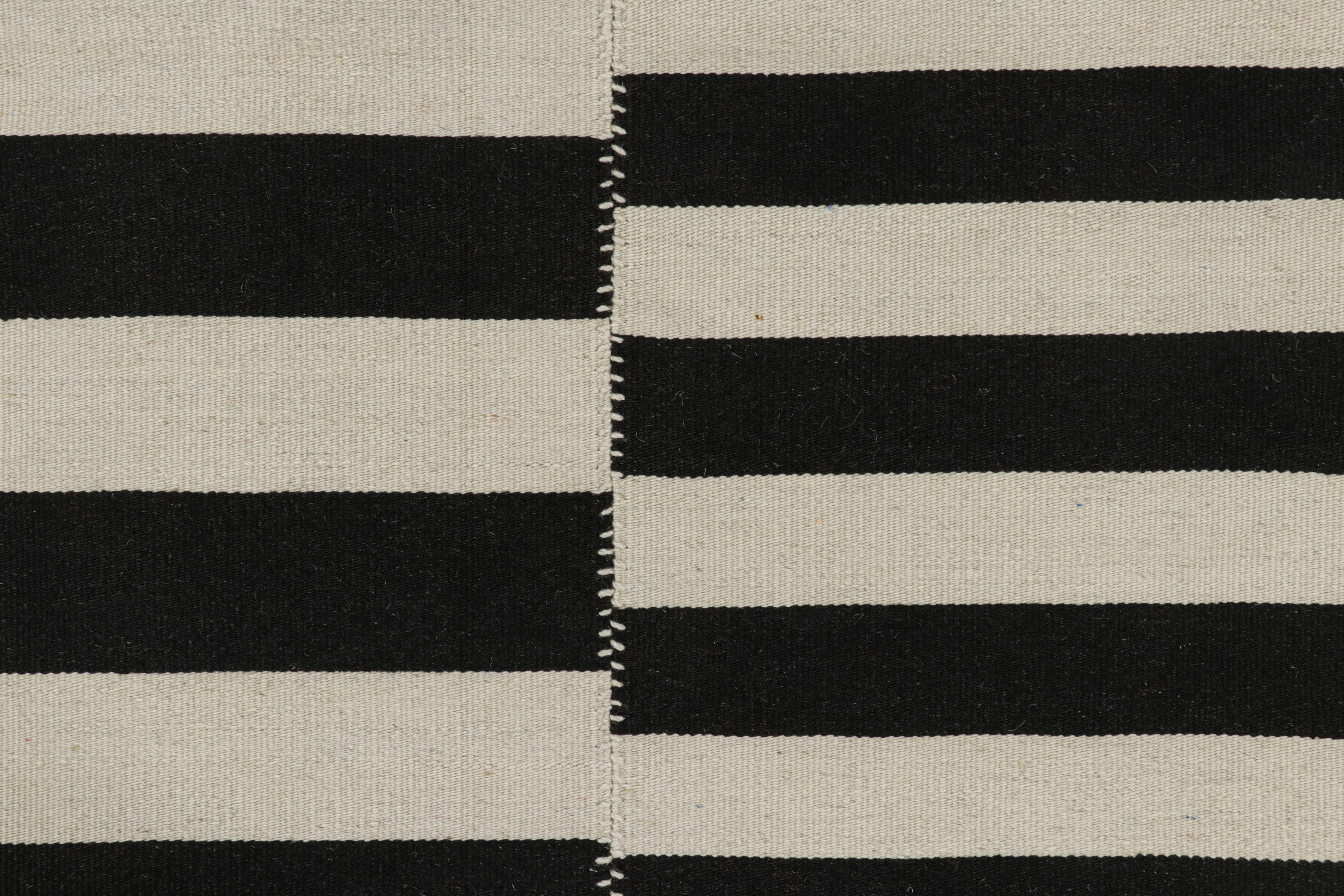 Kilim contemporáneo de Rug & Kilim con texturas de rayas blancas y negras Afgano en venta