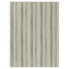 Kilim contemporáneo de Rug 
Kilim con rayas texturadas en crema, beige y azul