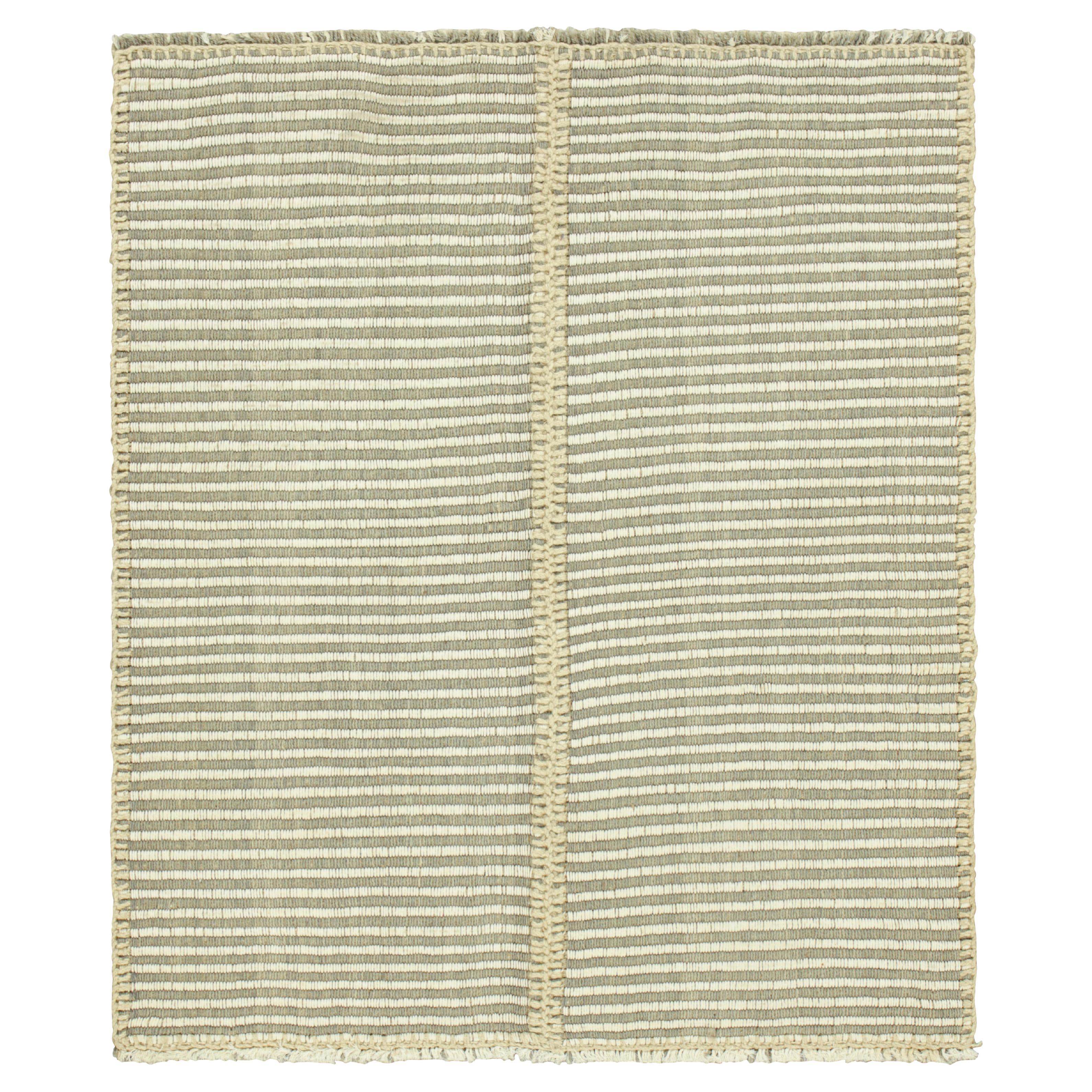 Rug & Kilim's Contemporary Kilim with Textural Cream White and Black Stripes (Kilim contemporain avec des rayures crème, blanches et noires)