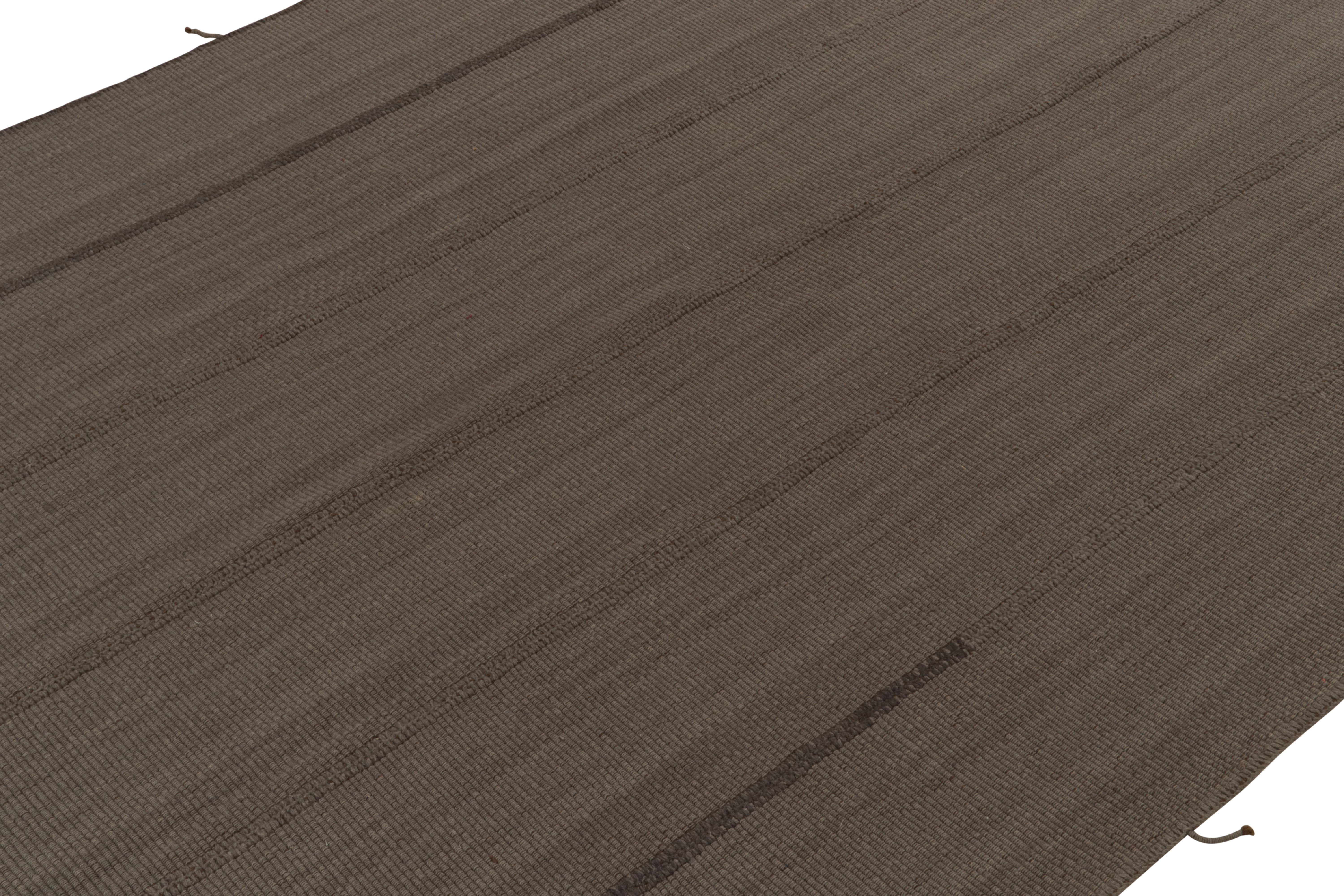 Noué à la main Rug & Kilim's Contemporary Kilims in Muted Brown Stripes, Panel Woven Style (Kilims contemporains à rayures brunes atténuées, style tissé à panneaux) en vente