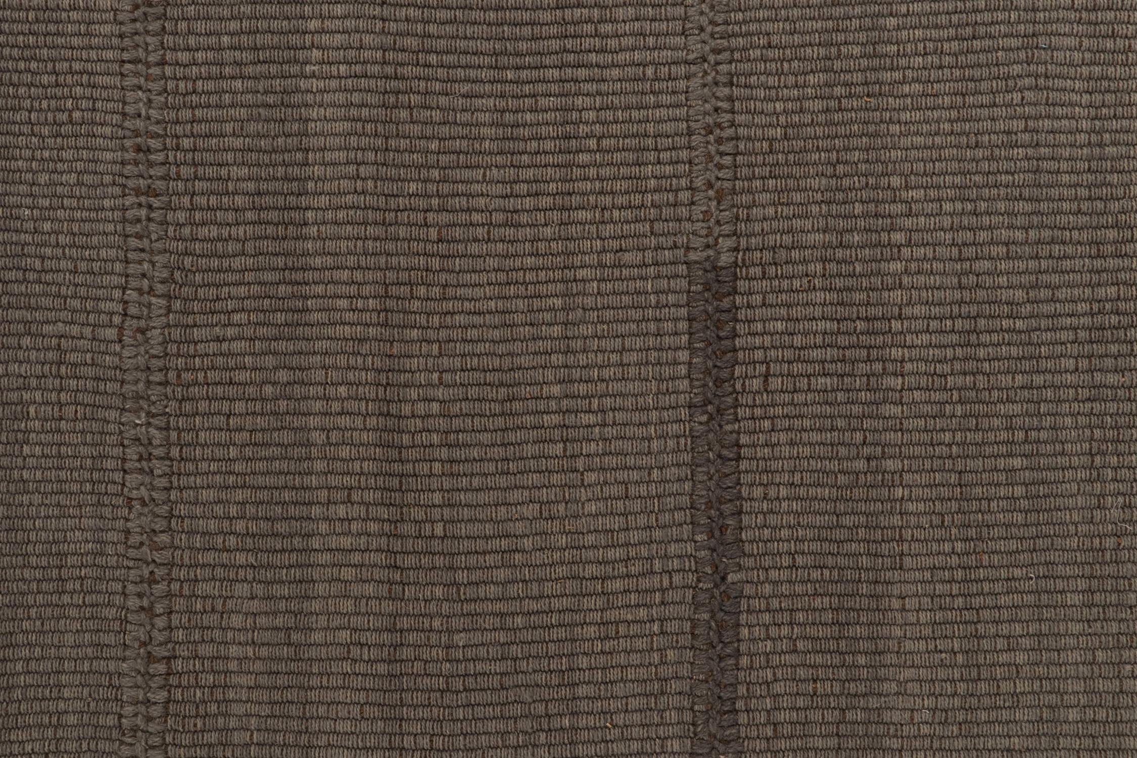 XXIe siècle et contemporain Rug & Kilim's Contemporary Kilims in Muted Brown Stripes, Panel Woven Style (Kilims contemporains à rayures brunes atténuées, style tissé à panneaux) en vente