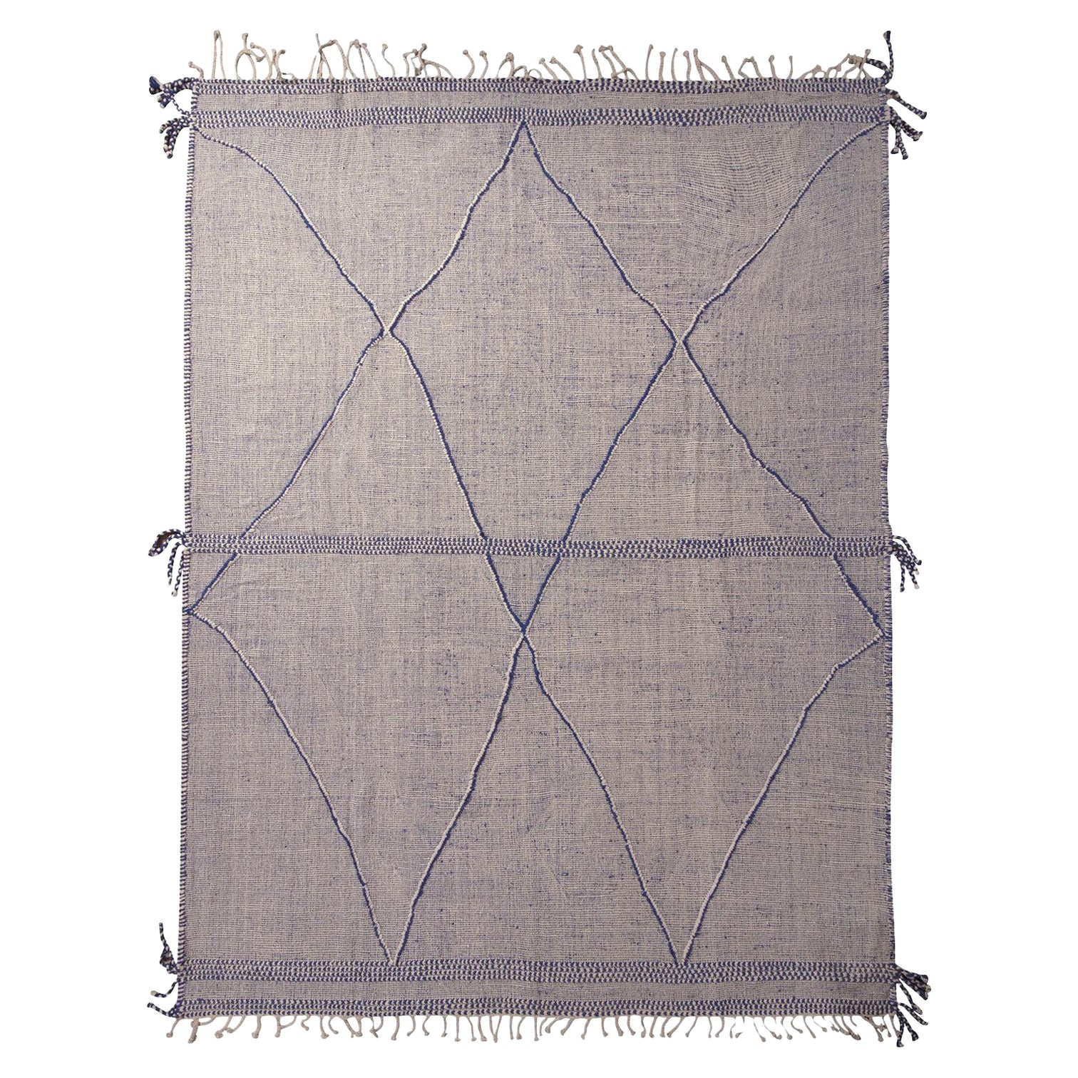 Rug & Kilim è un tappeto marocchino contemporaneo in stile berbero, geometrico, bianco e blu. in vendita