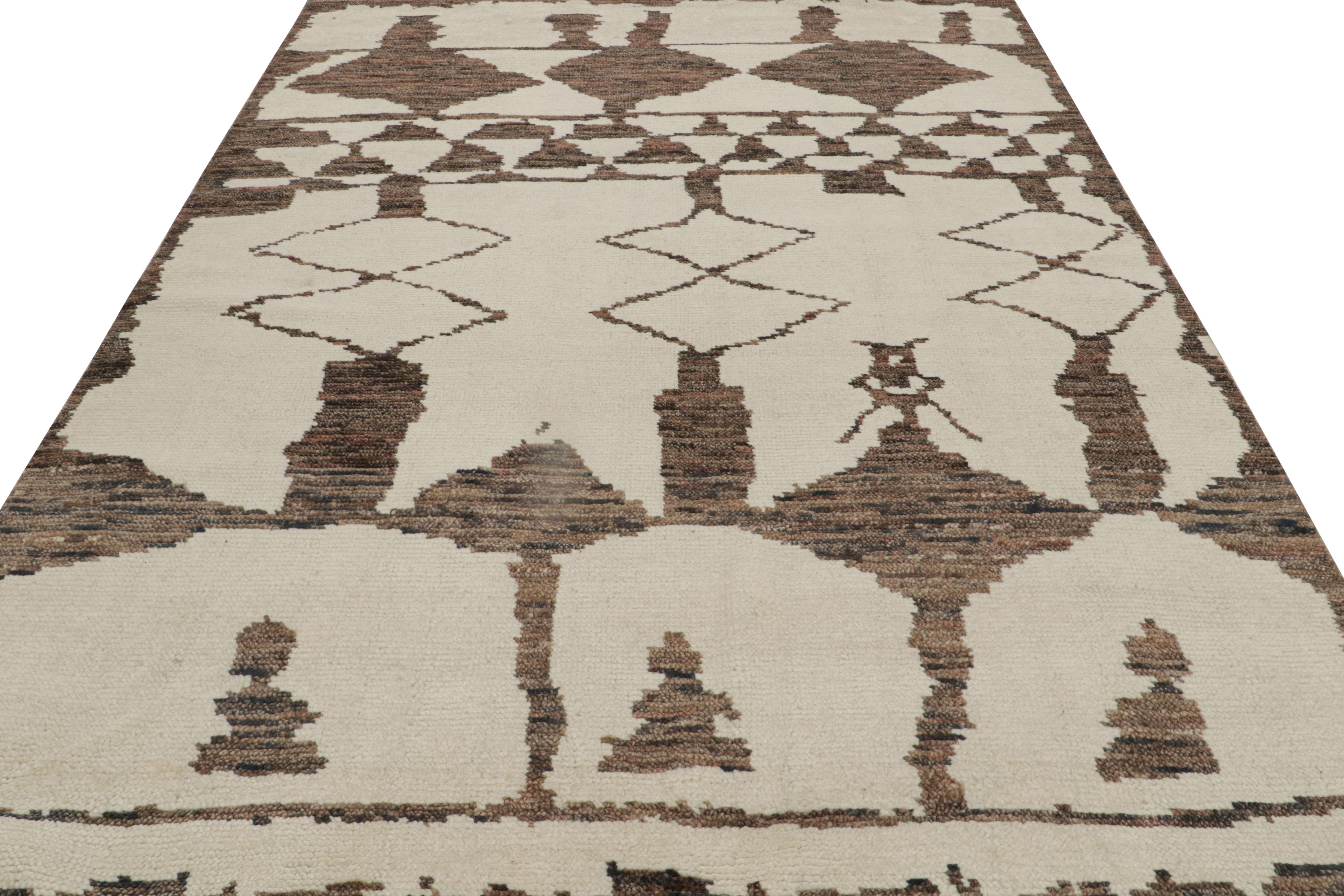 Modern Rug & Kilim’s Contemporary Moroccan Style Geometric Rug in Beige-Brown For Sale