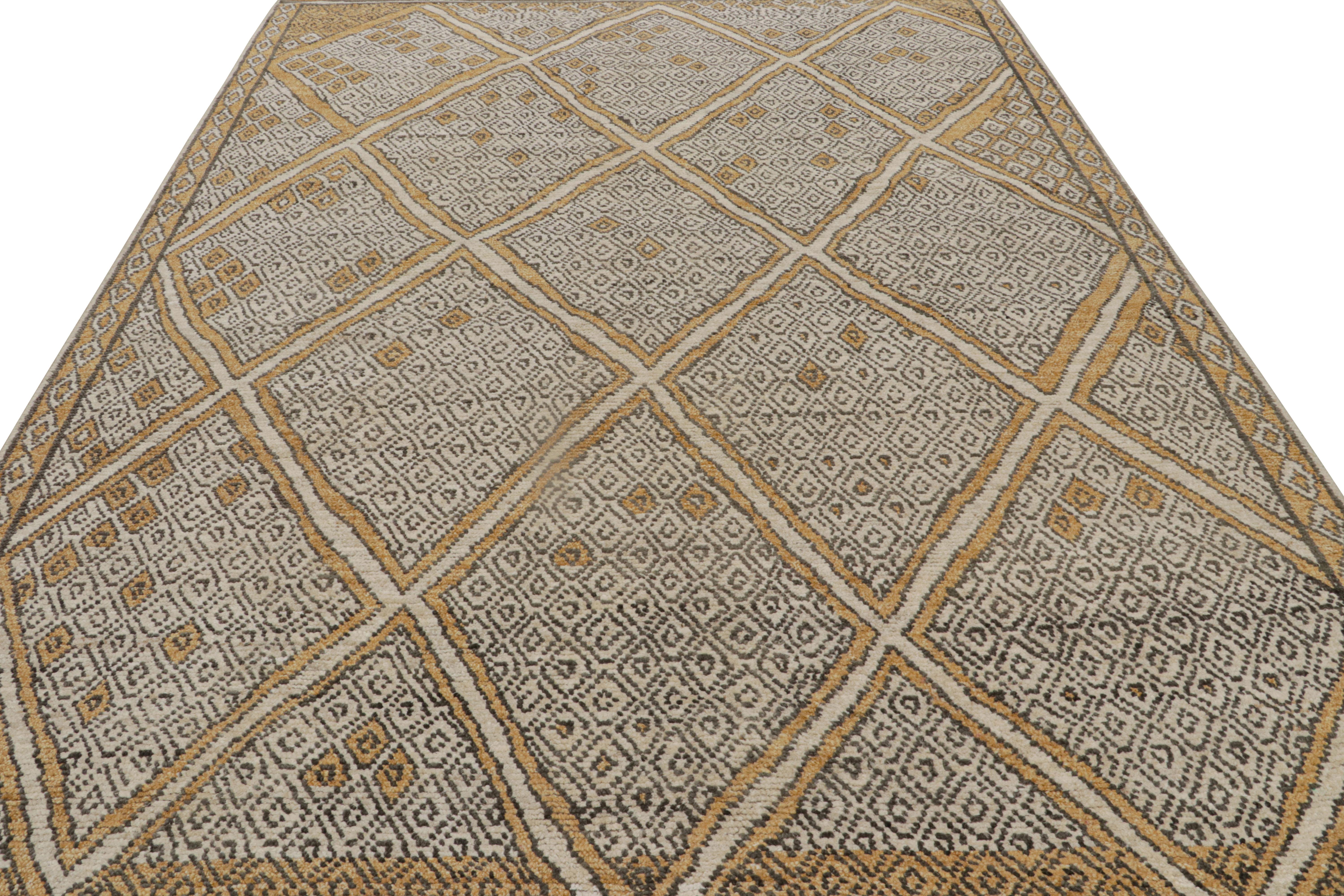 Modern Rug & Kilim’s Contemporary Moroccan Style Rug with Berber Geometric Patterns For Sale