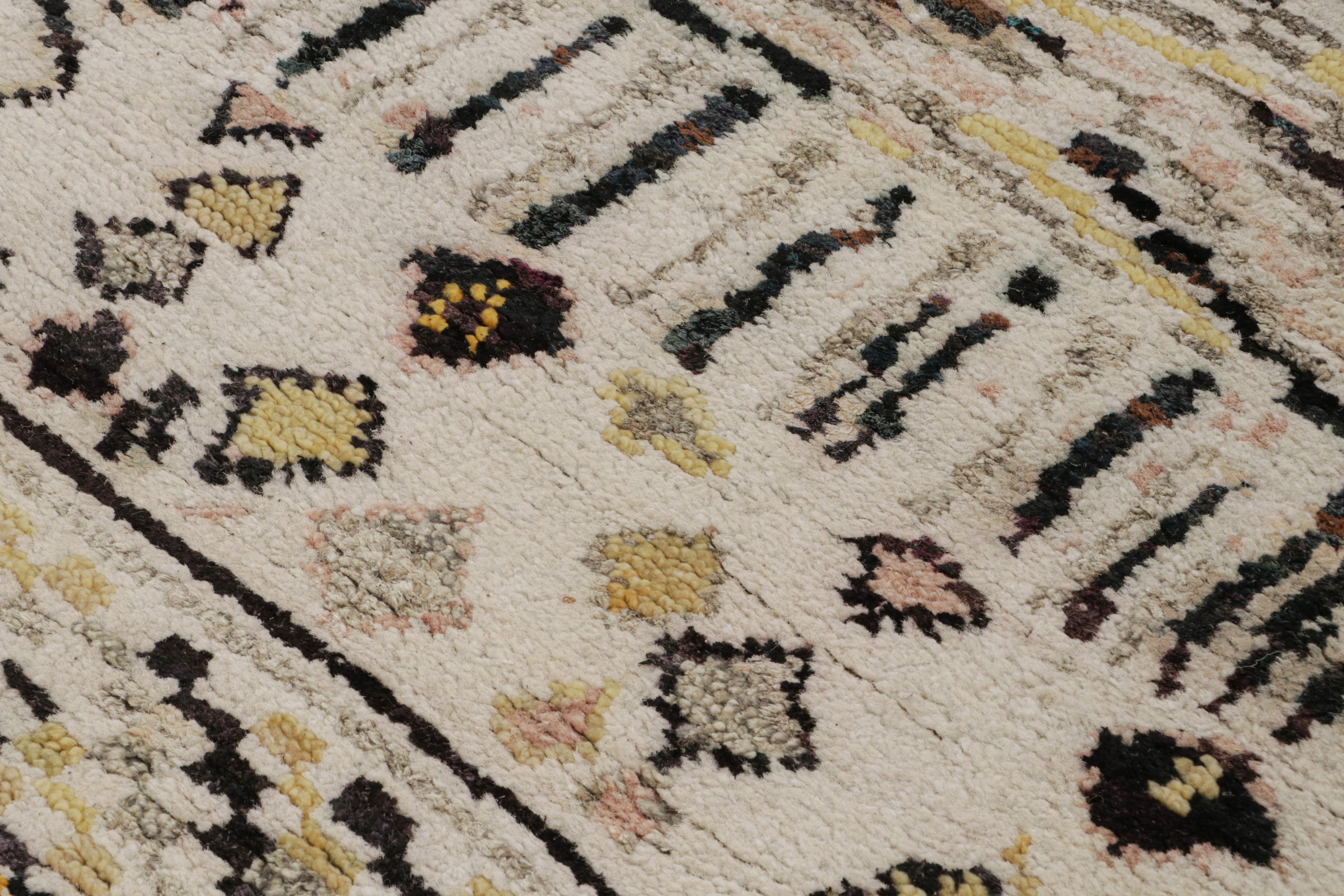 Indian Rug & Kilim’s Contemporary Moroccan Style Rug with Berber Geometric Patterns For Sale
