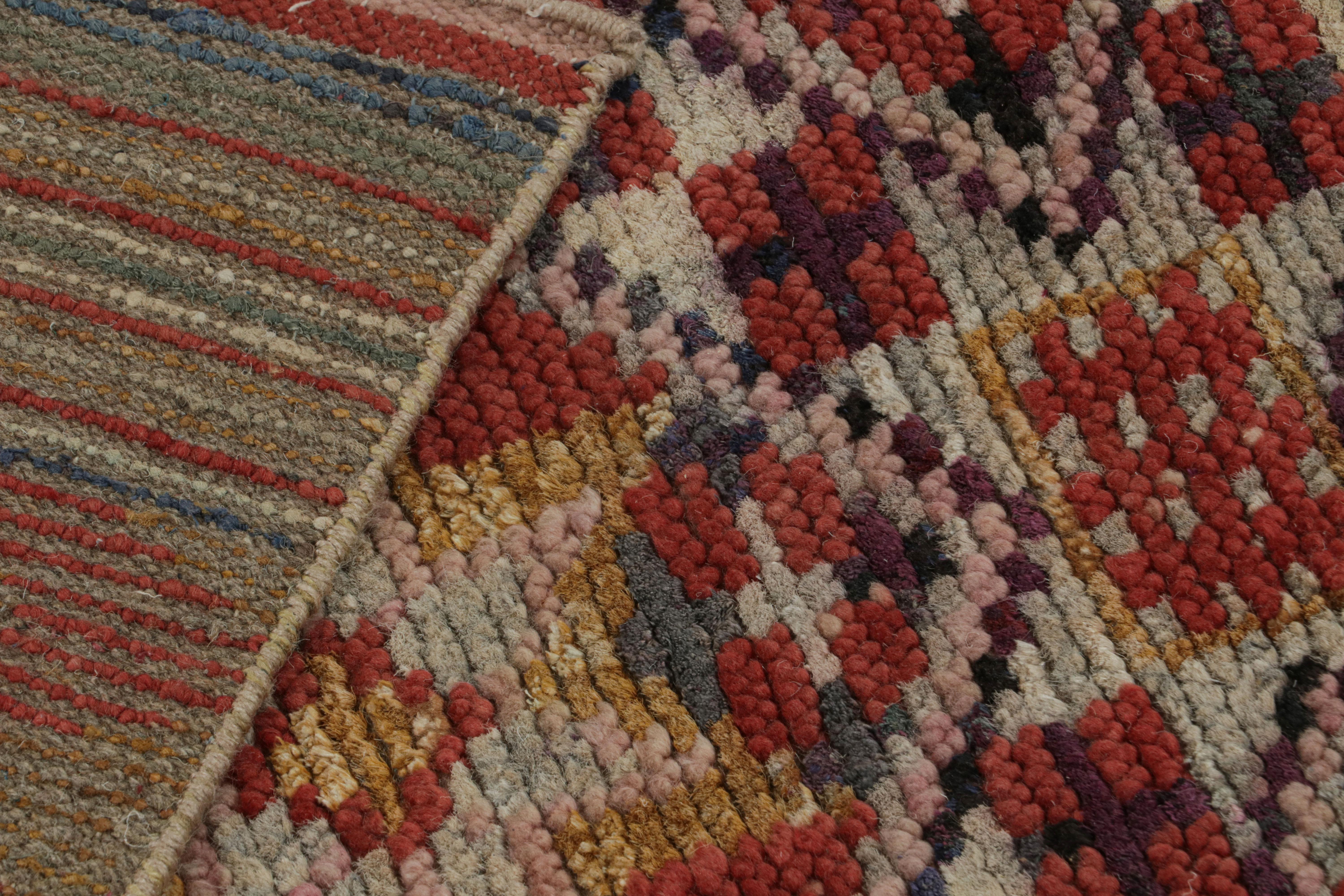 Wool Rug & Kilim’s Contemporary Moroccan Style Rug with Berber Geometric Patterns For Sale