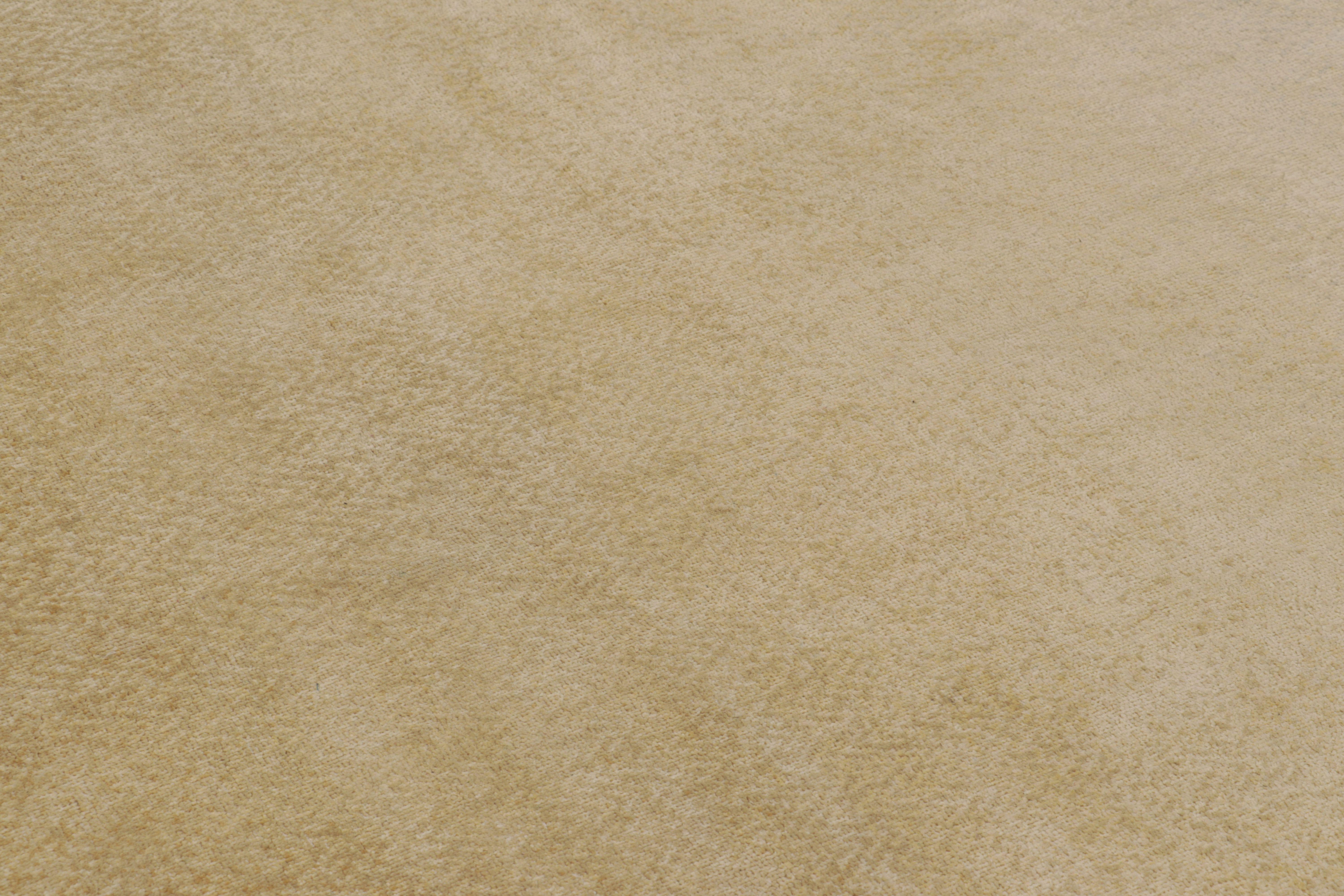 Zeitgenössischer Ombre-Teppich von Rug & Kilim in Beige-Braun und Goldtönen im Zustand „Neu“ im Angebot in Long Island City, NY