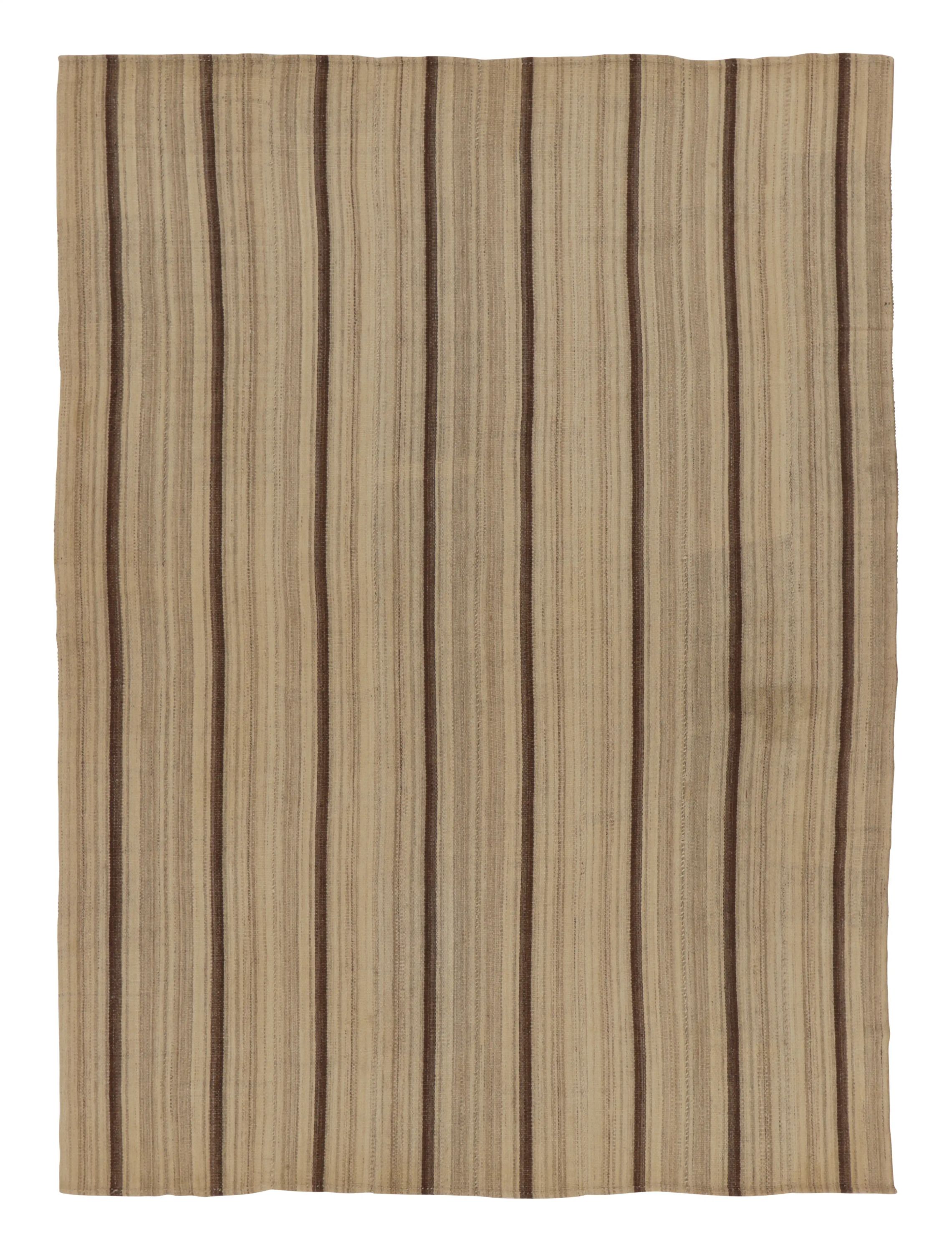 Rez Kilim contemporáneo de Rug & Kilim en rayas de textura marrón y beige