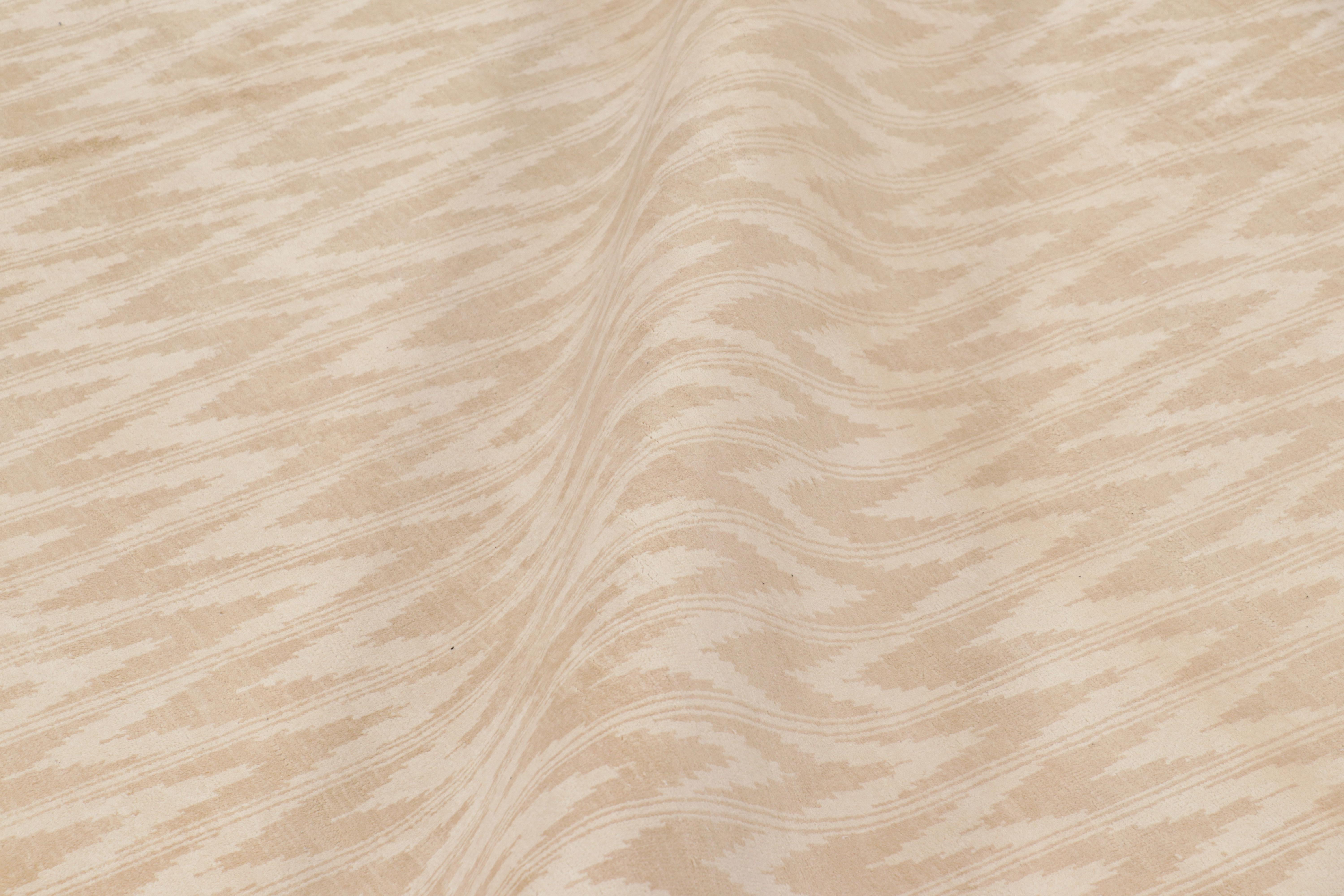 Cotton Rug & Kilim’s Contemporary Rug in Beige and Cream with Geometric Patterns For Sale
