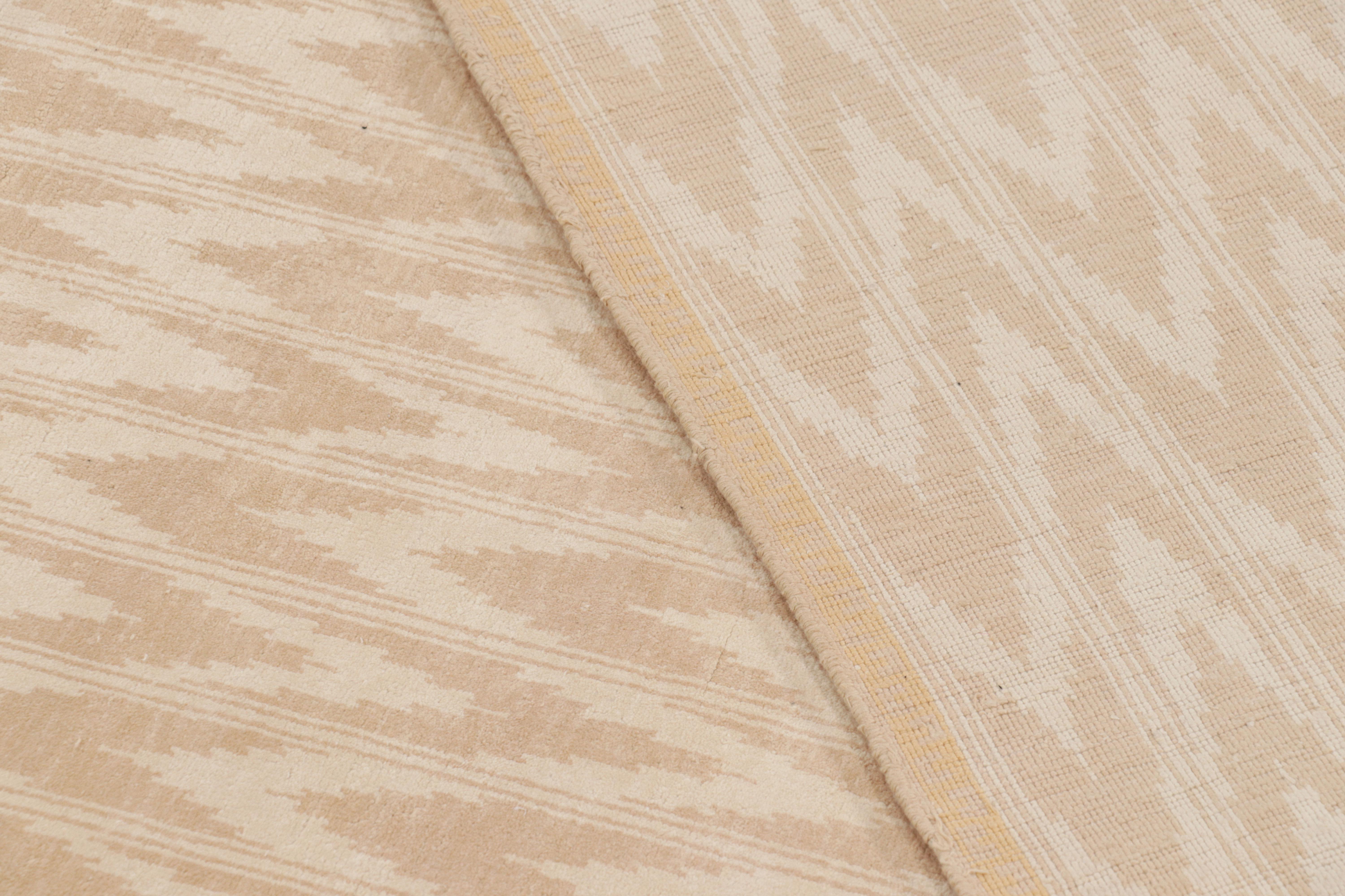 Rug & Kilim’s Contemporary Rug in Beige and Cream with Geometric Patterns For Sale 1