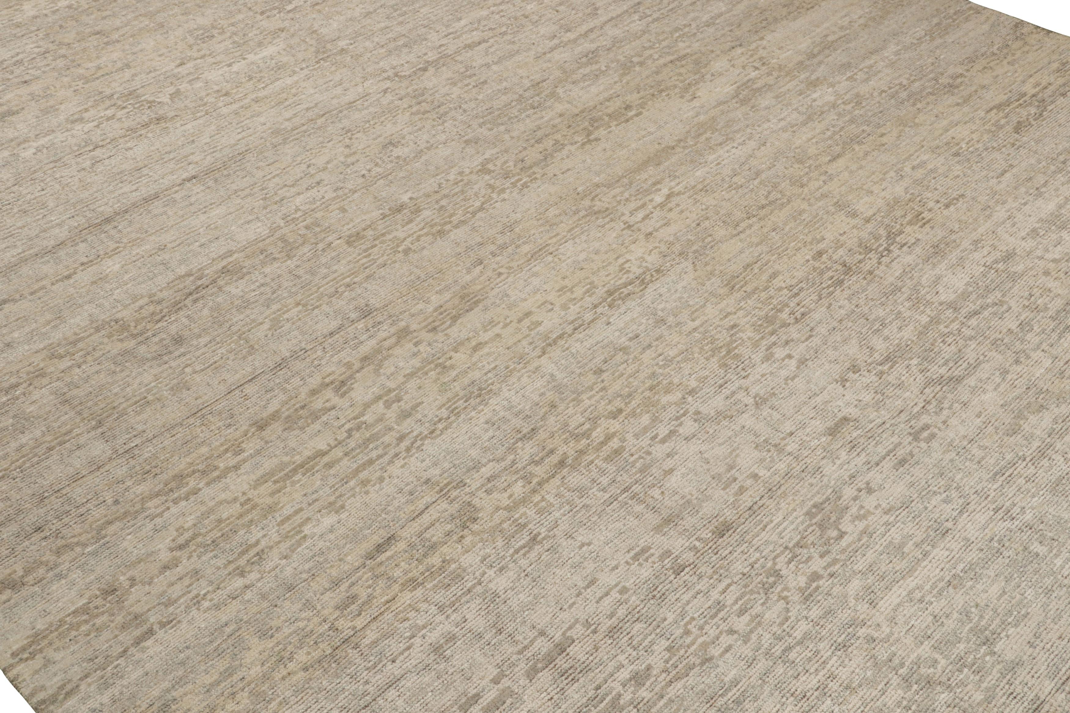  Rug & Kilim's Contemporary-Teppich in Beige und Grau Ton-in-Ton-Streifen (Moderne) im Angebot