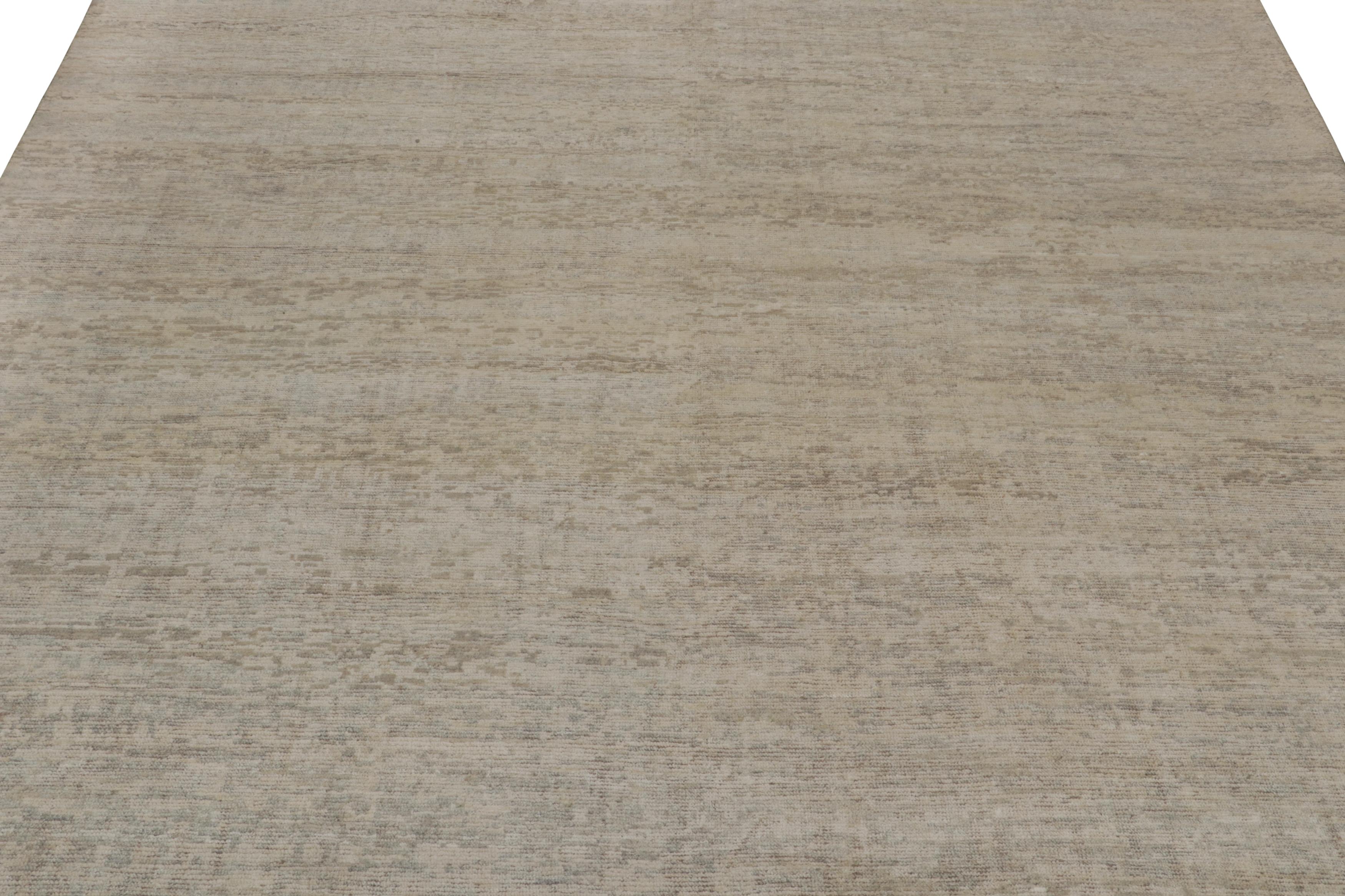 Ce tapis contemporain 15x18 est un nouvel ajout à la Collection Texture of Color de Rug & Kilim. Noué à la main en laine et en soie, son design explore une vision audacieuse des tapis unis avec un design minimaliste dans des tons neutres.

Ce tapis