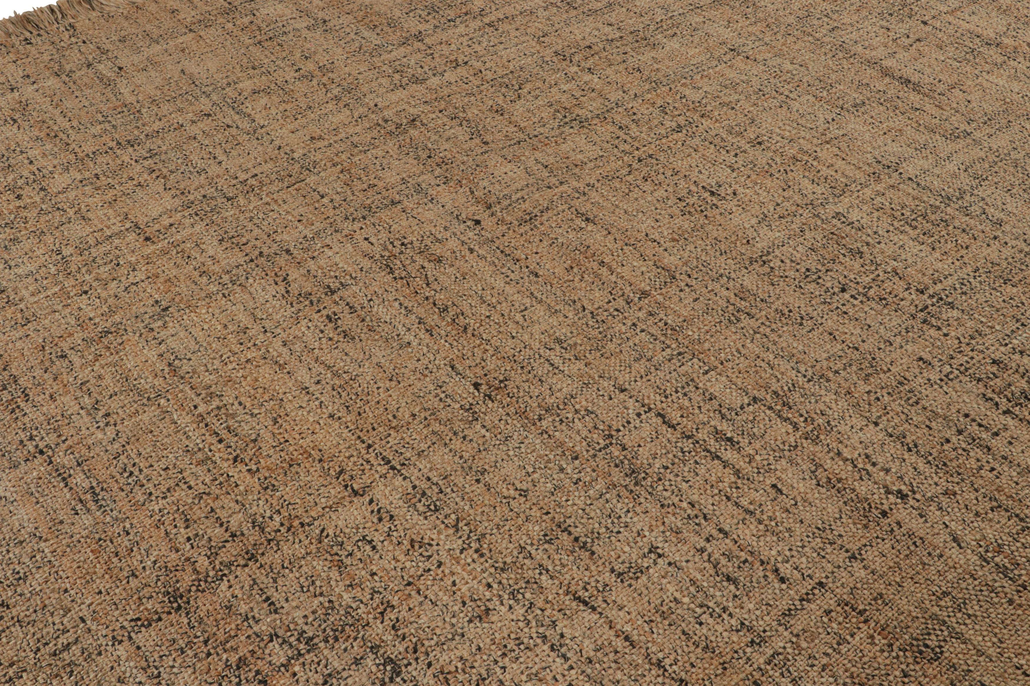 Indiano Rug & Kilim è un tappeto contemporaneo con striature beige-marroni e accenti oro e neri. in vendita