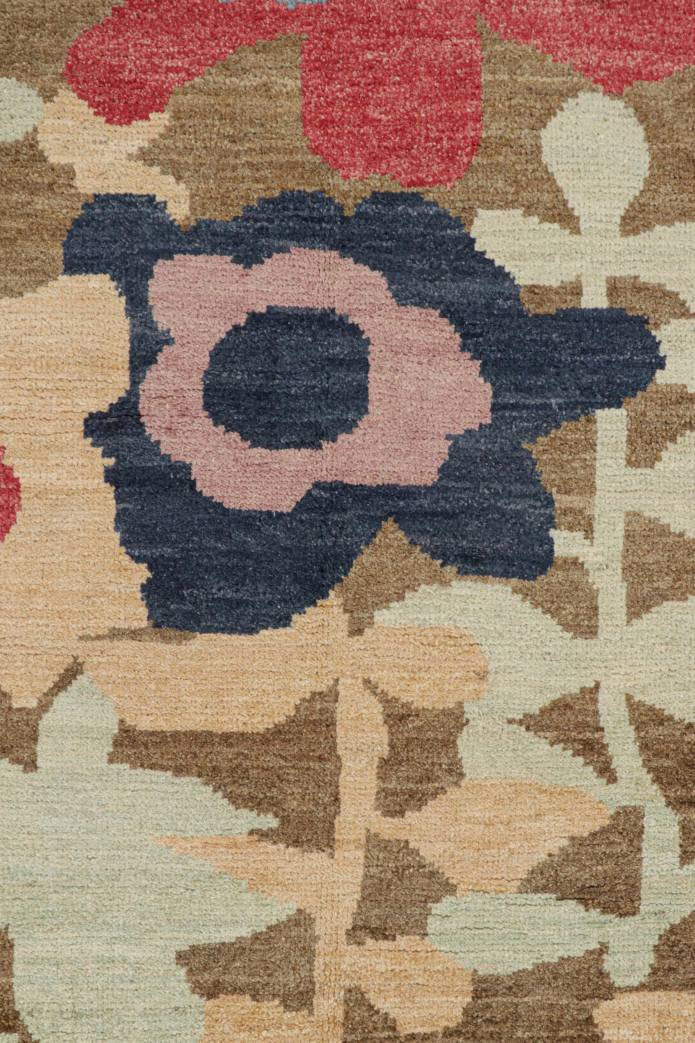 Rug & Kilim’s Contemporary Rug in Beige-Brown with Polychromatic Floral Pattern Neuf - En vente à Long Island City, NY