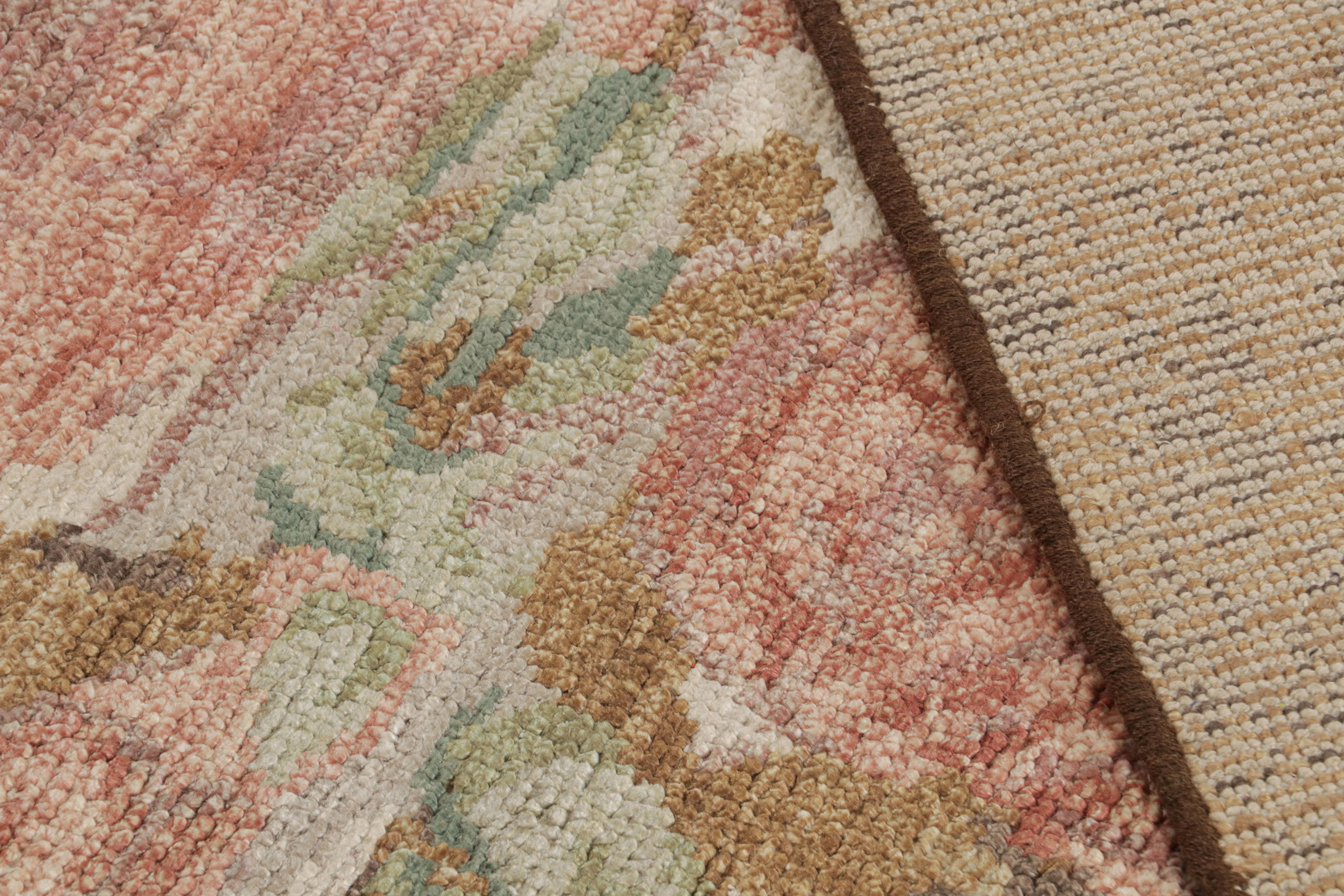 Rug & Kilim's Zeitgenössischer Teppich in Braun mit Blumenmustern (21. Jahrhundert und zeitgenössisch) im Angebot