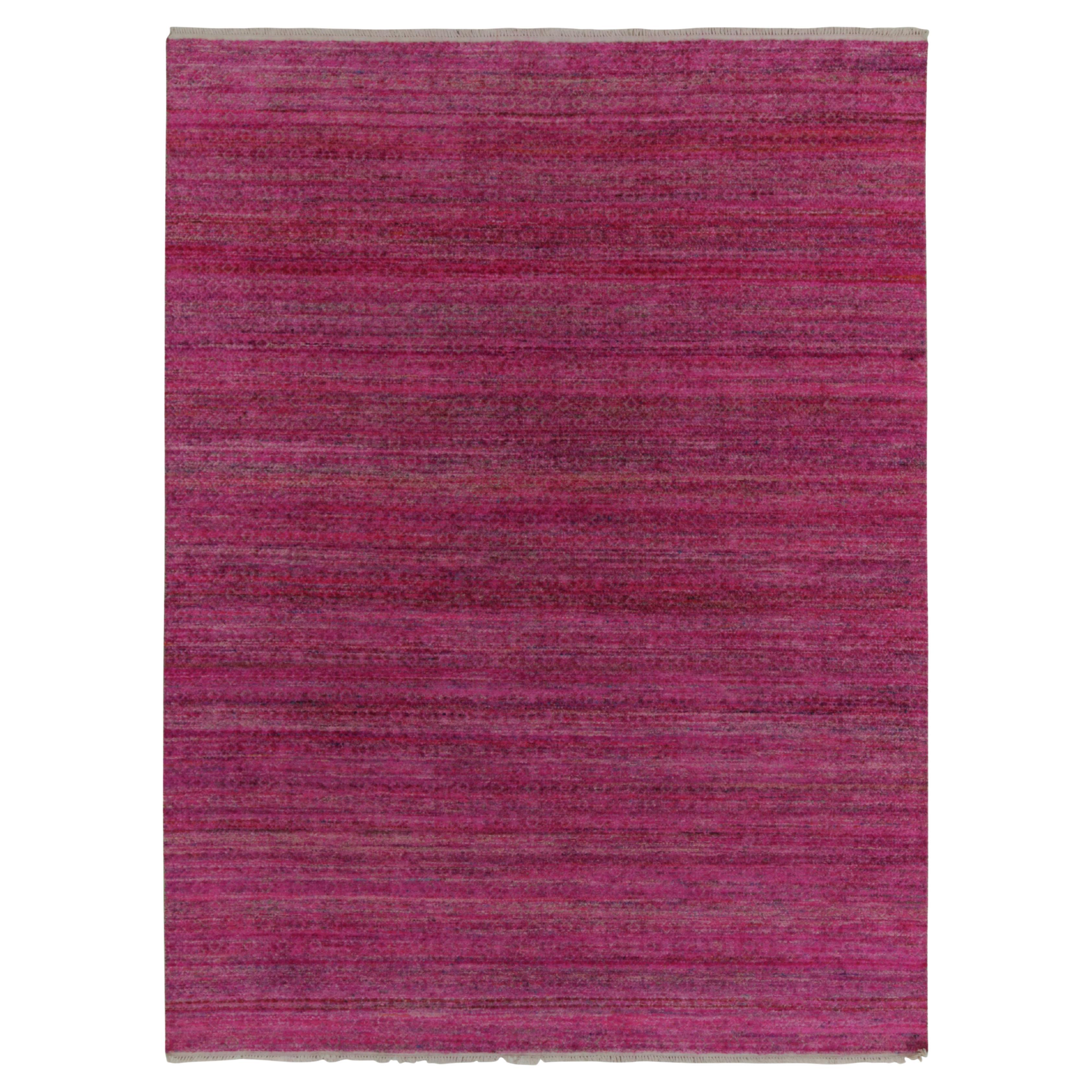 Alfombra contemporánea de Rug & Kilim en estrías rosas y rojas