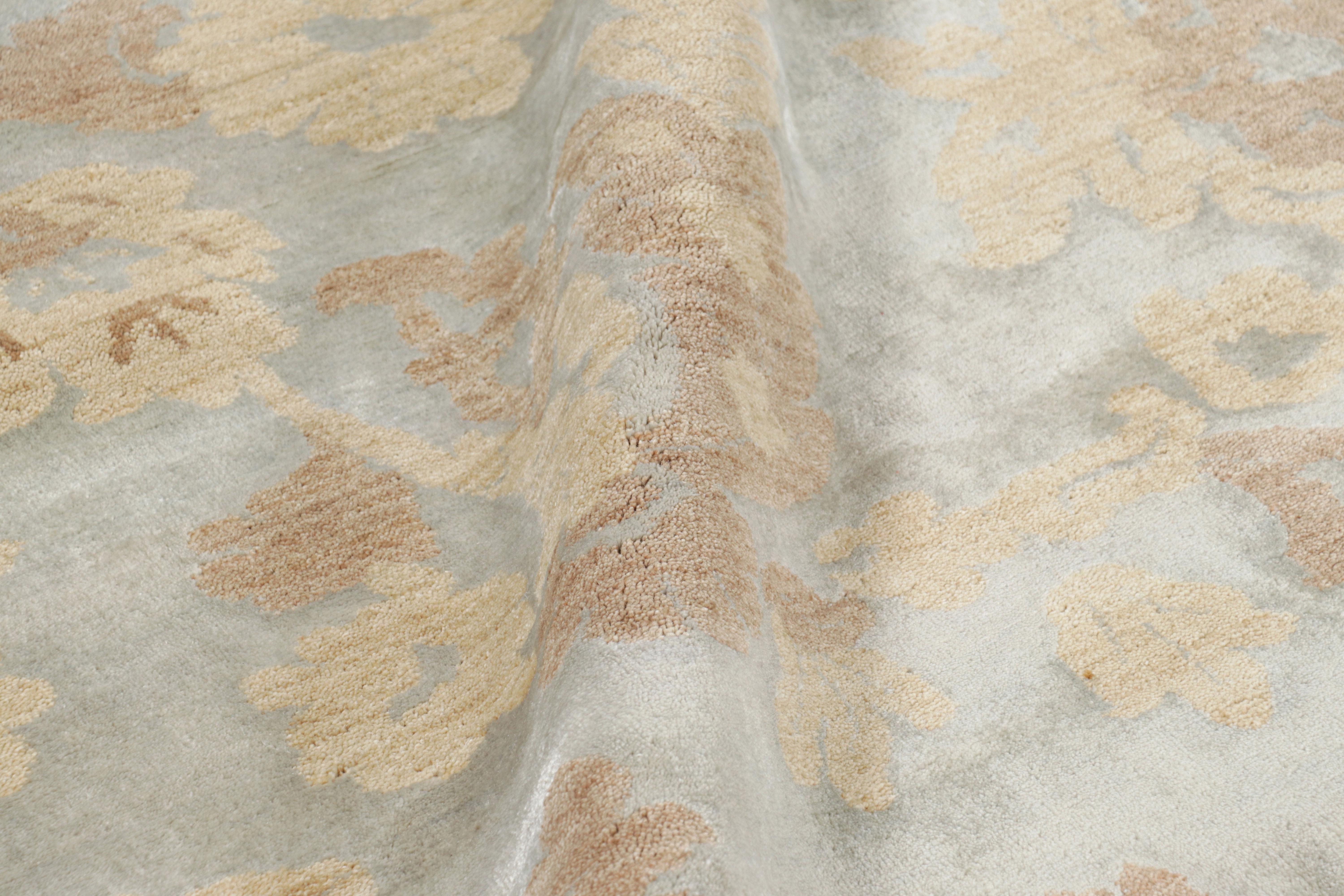 Mohair Rug & Kilim’s Contemporary Rug in Silver with Beige-Brown Floral Patterns For Sale