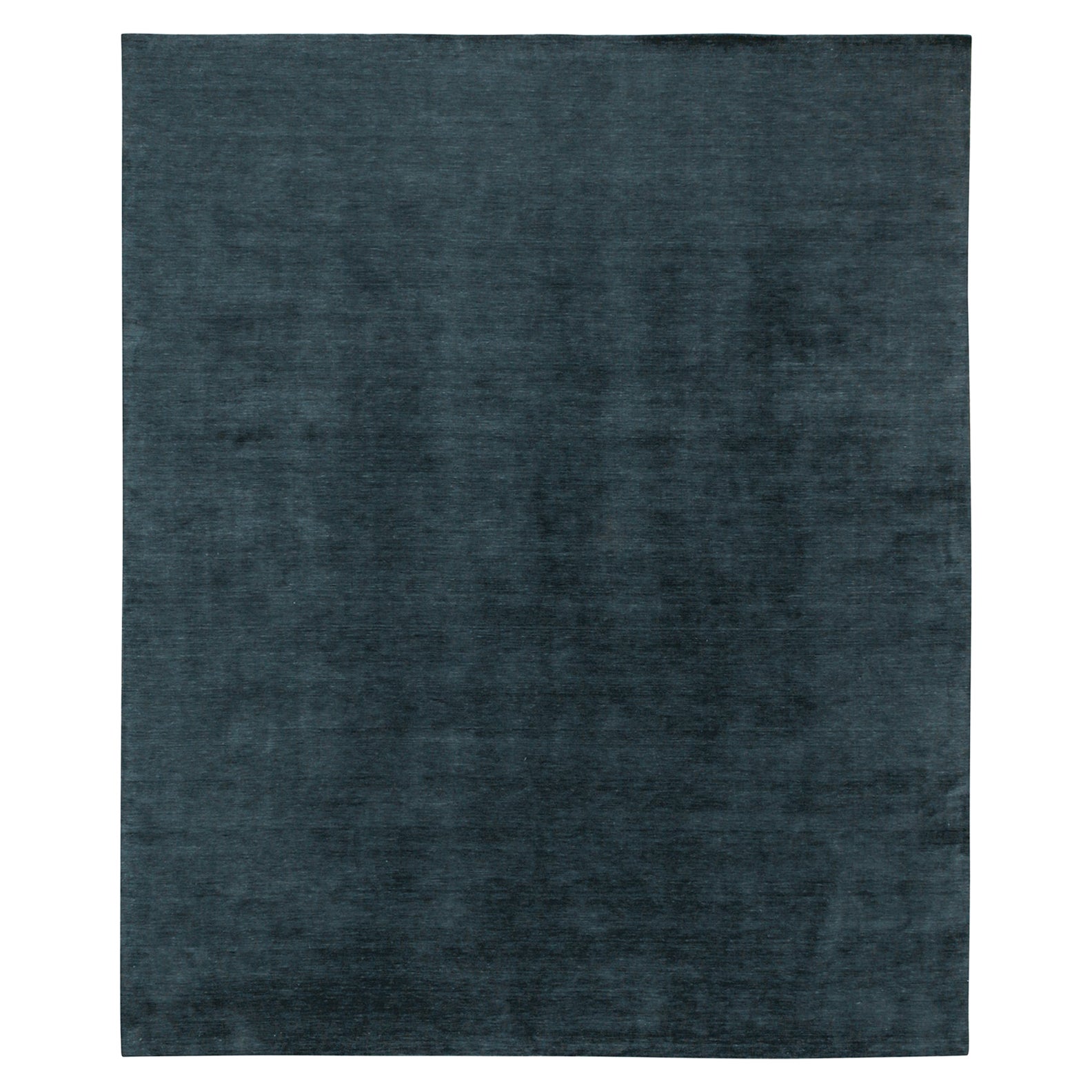 Questo tappeto 12x15 è una grande novità della collezione Texture of Color di Rug & Kilim. Annodato a mano in lana e...
Ulteriori informazioni sul design:
La collezione offre una rivisitazione inventiva dei tappeti a tinta unita e una rivisitazione