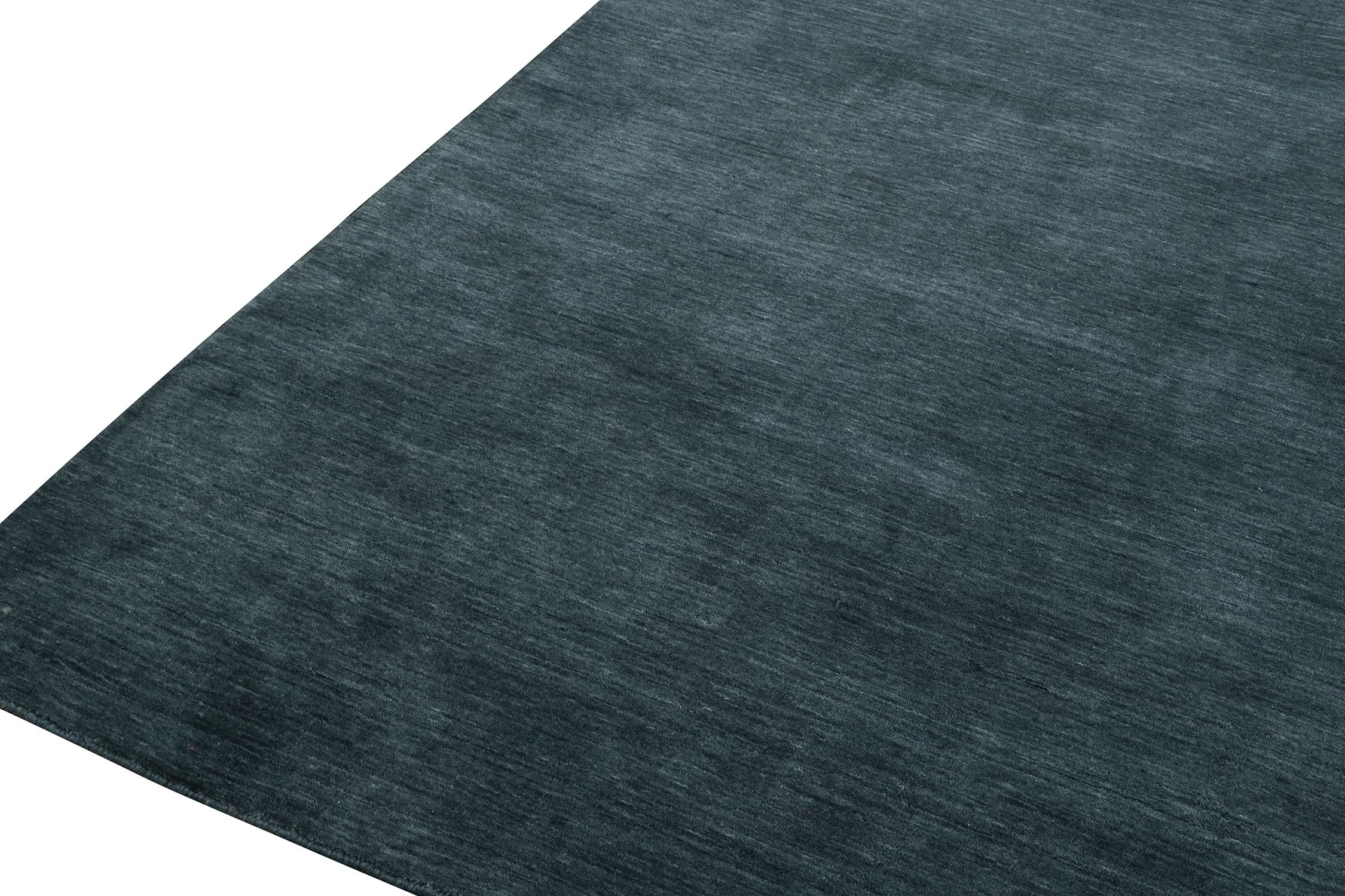 Rug & Kilim è un tappeto contemporaneo in tinta unita nera e grigio scuro. In condizioni Nuovo in vendita a Long Island City, NY