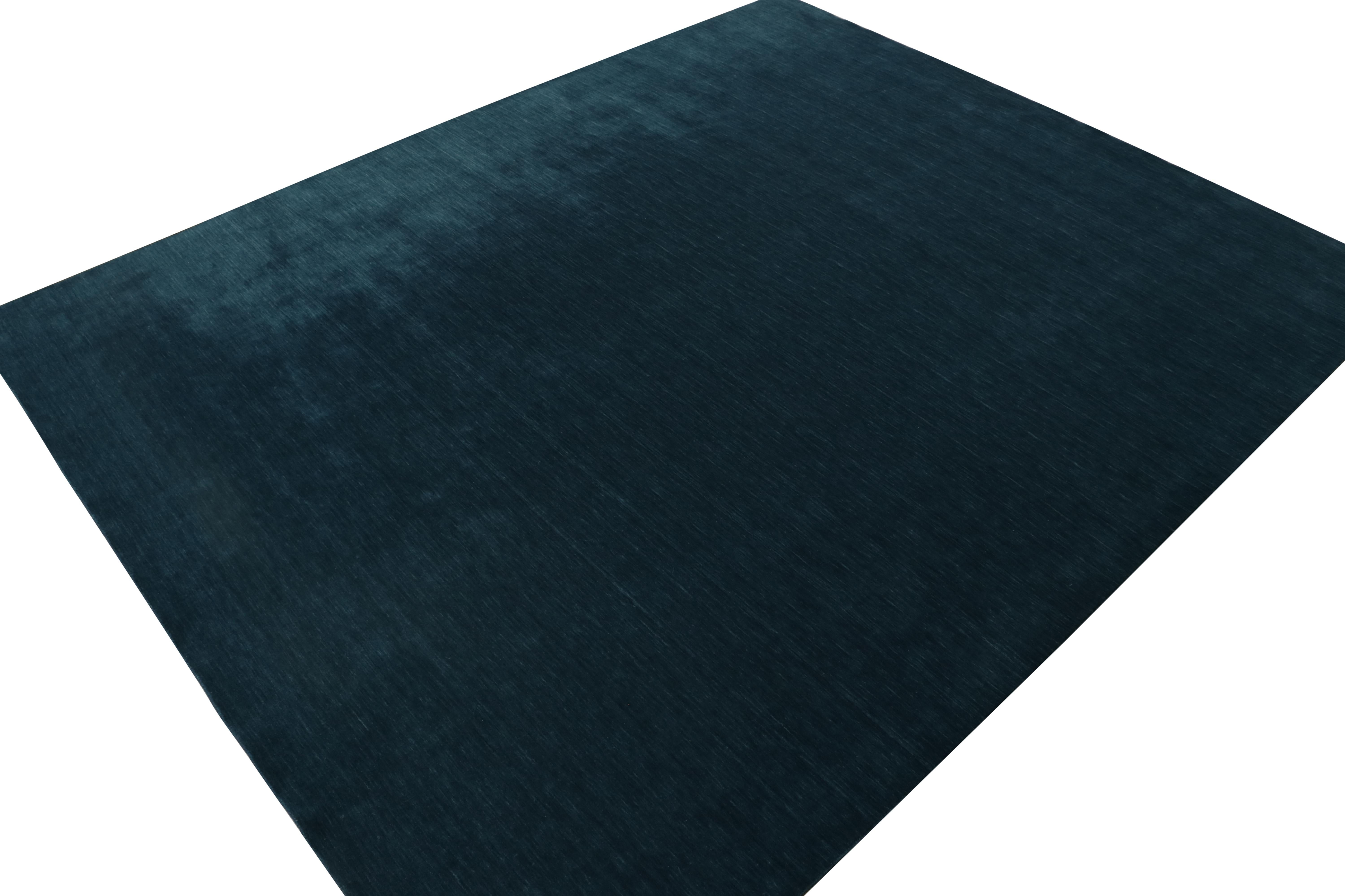 Modern Rug & Kilim’s Contemporary Rug in Solid Blue For Sale