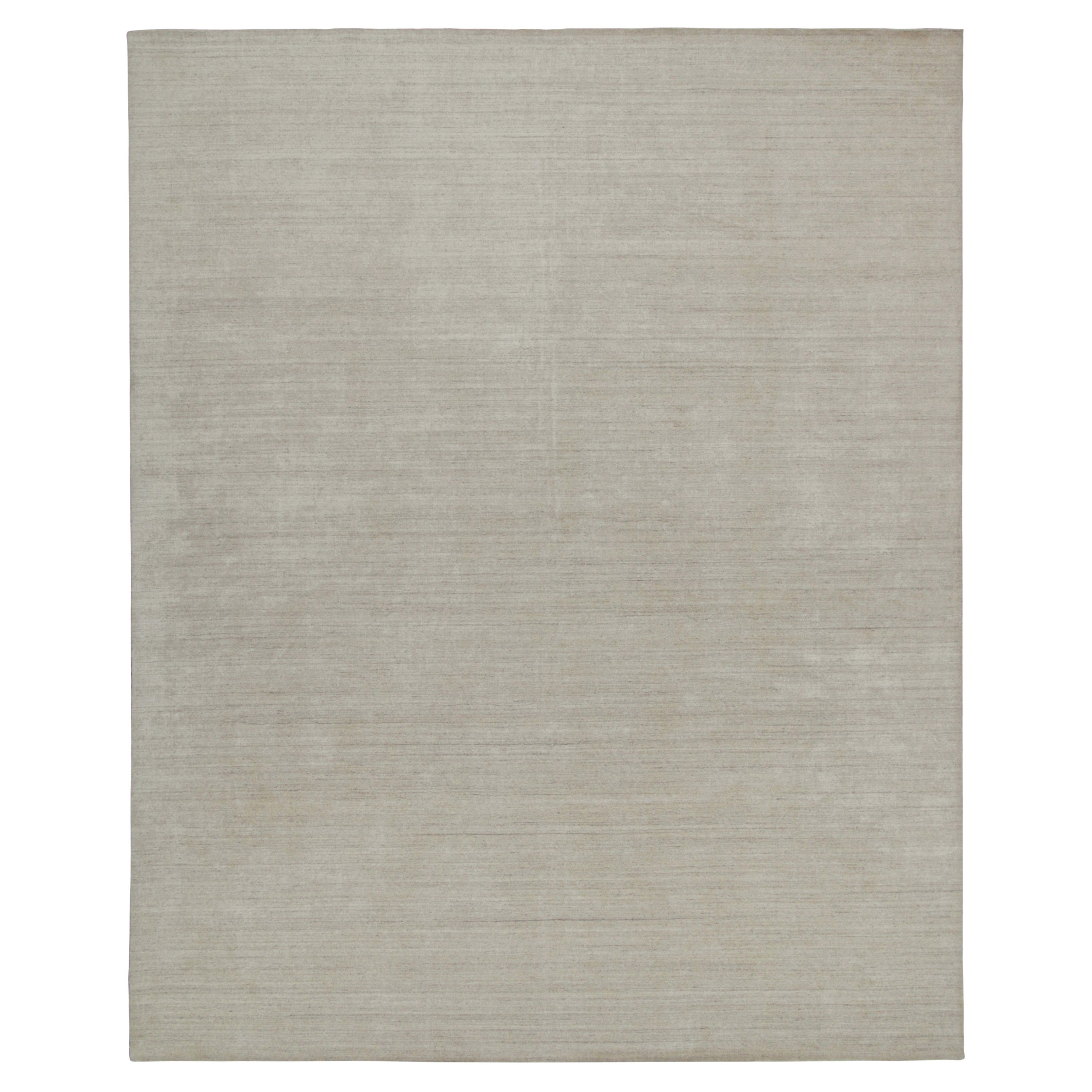 Questo tappeto 12x15 è una grande novità della collezione Texture of Color di Rug & Kilim. Annodato a mano in lana e cotone.
Ulteriori informazioni sul design:
La collezione offre una rivisitazione inventiva dei tappeti a tinta unita e una