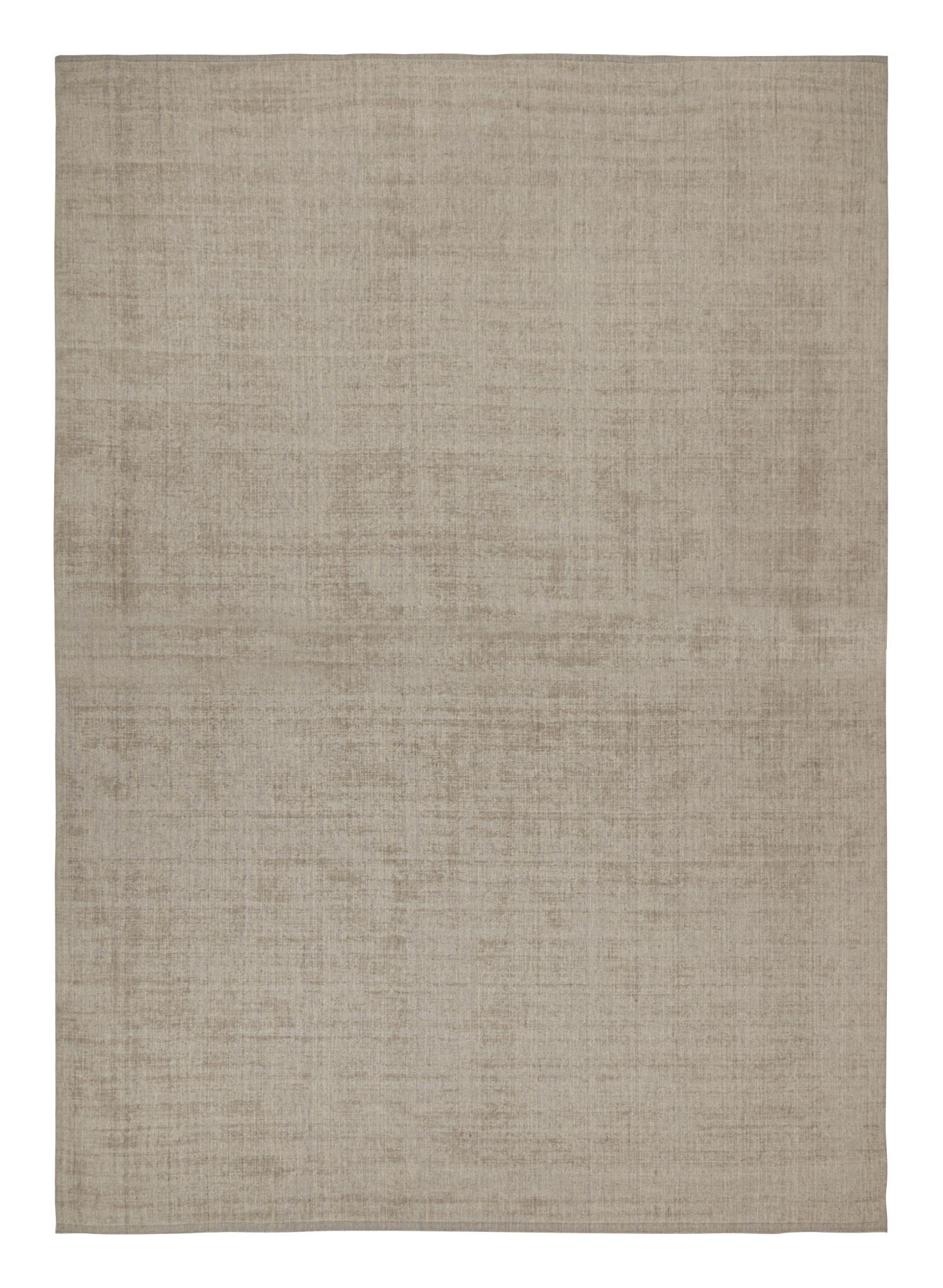 Rug & Kilim’s Contemporary rug in Taupe with Tone-on-Tone Striae In New Condition For Sale In Long Island City, NY