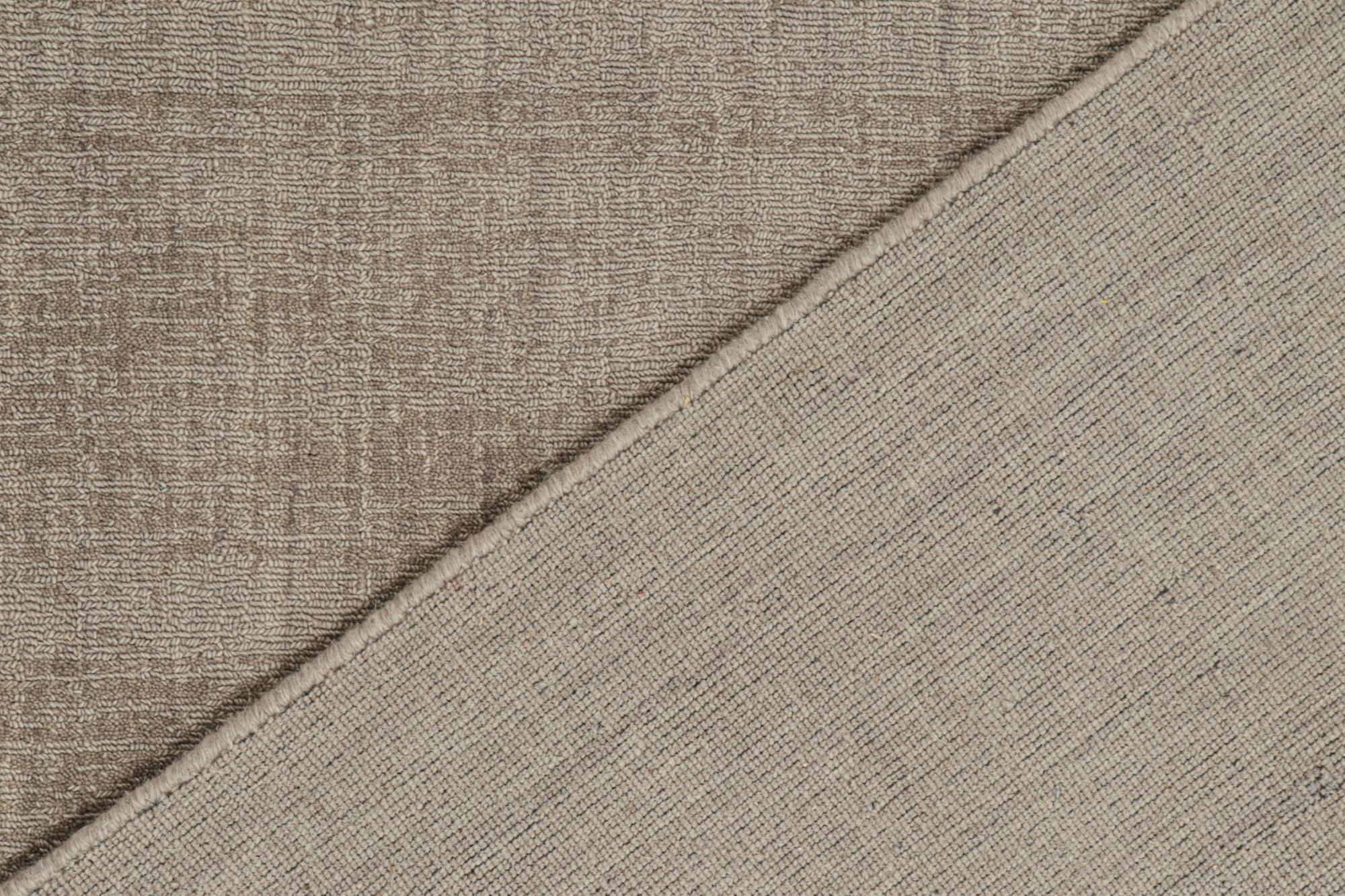 Rug & Kilim’s Contemporary rug in Taupe with Tone-on-Tone Striae For Sale 1