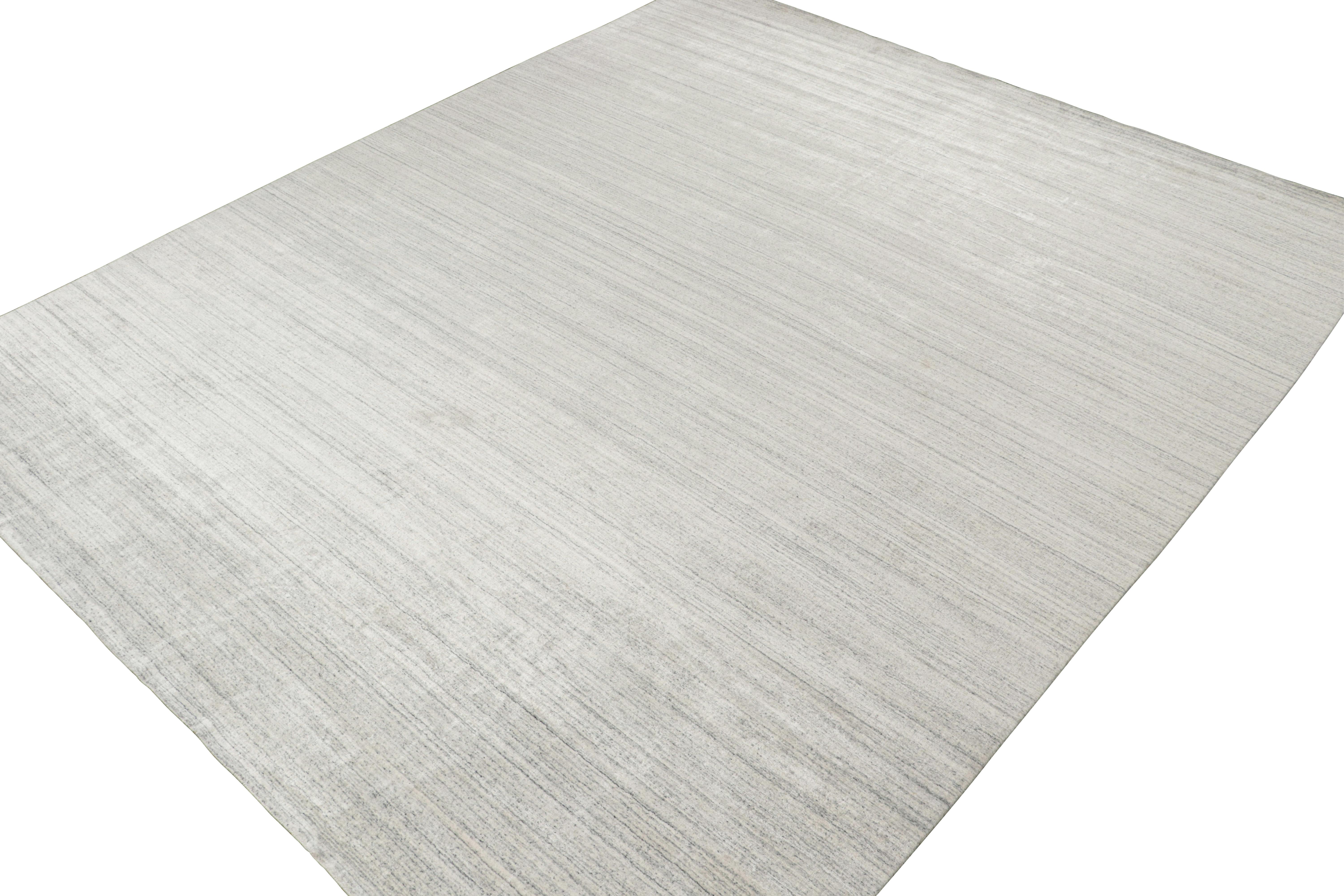 Indian Rug & Kilim’s Contemporary Rug in Textural Silver, Off-White and Blue Striae For Sale