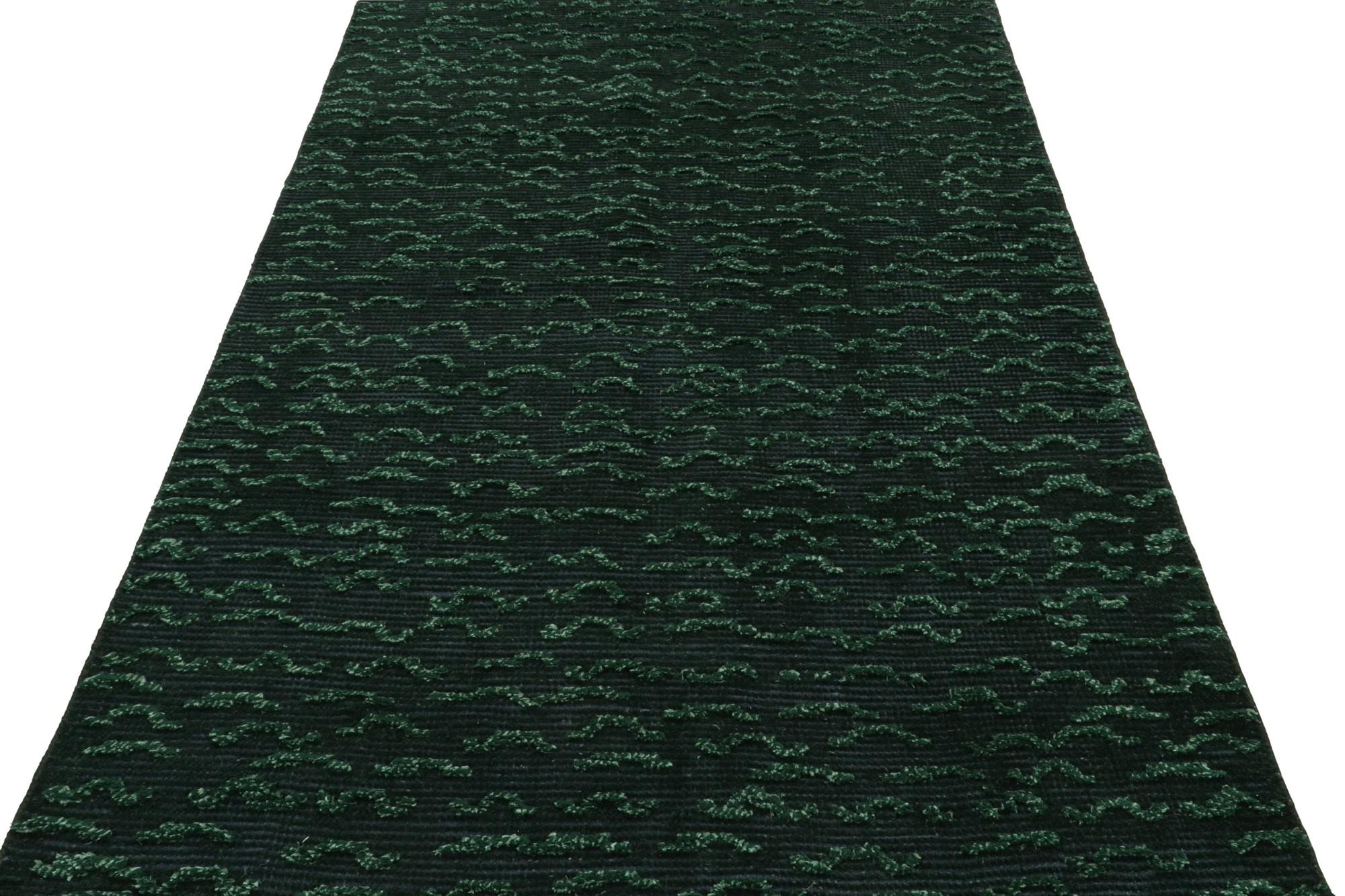 Modern Rug & Kilim’s Contemporary rug in Tones of Green For Sale