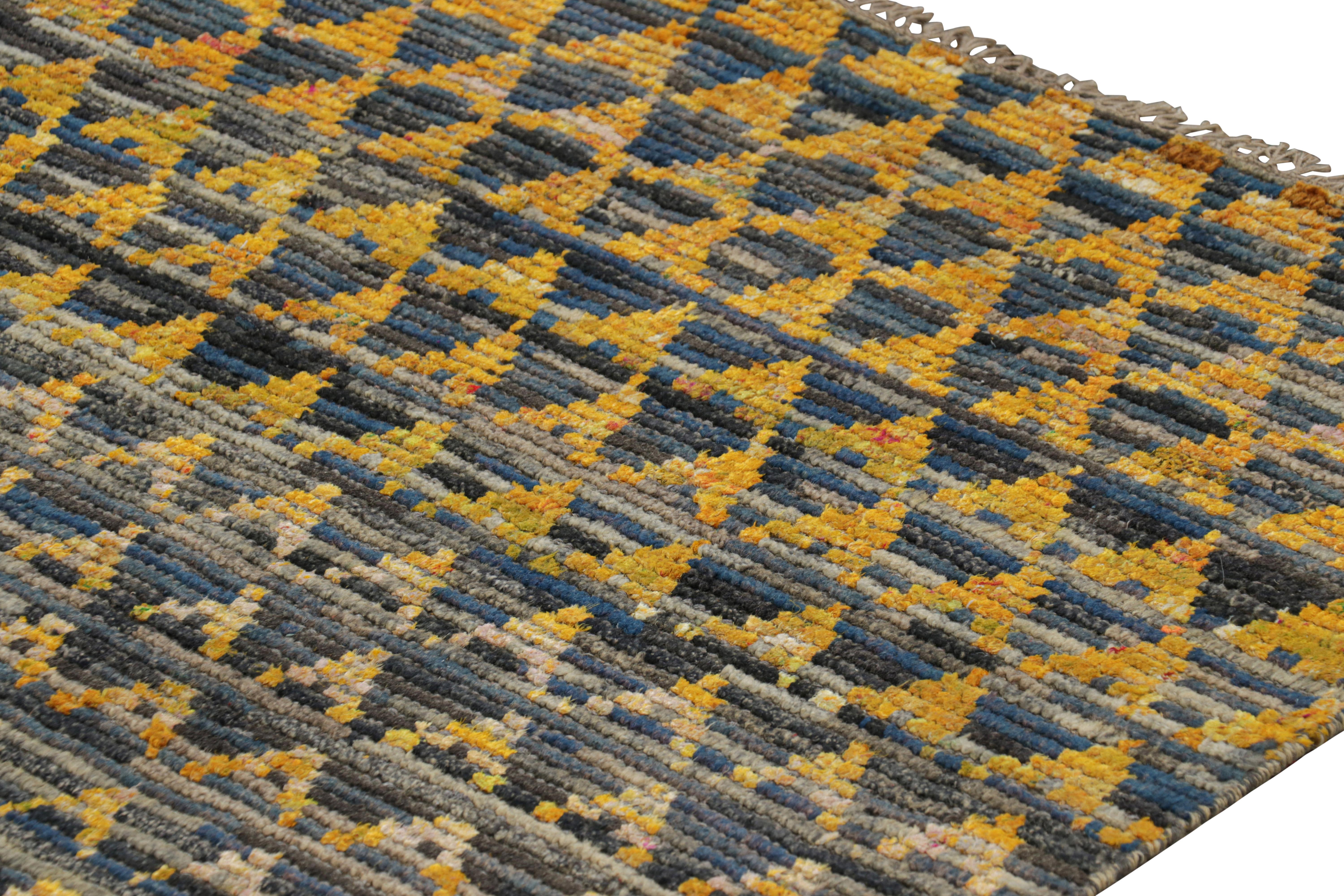 Modern Rug & Kilim’s Contemporary Rug with Gray and Gold Geometric Patterns For Sale