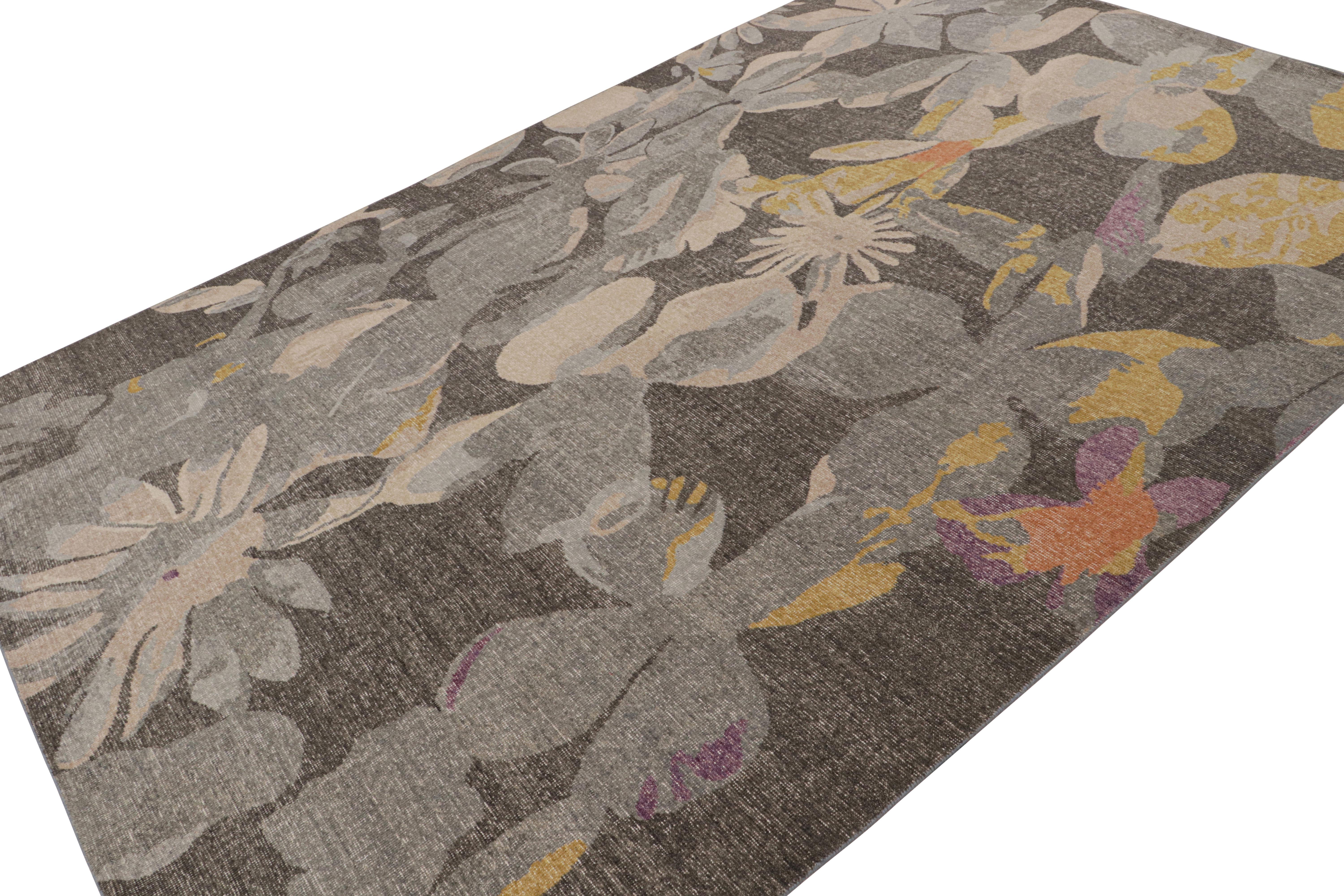 Inspired by botanical designs, this 9x12 modern rug is from Rug & Kilim’s Homage collection. Hand-knotted in wool.

On the Design:

In this contemporary design, gray, blue and gold tones underscore large-scale floral patterns. Connoisseurs may