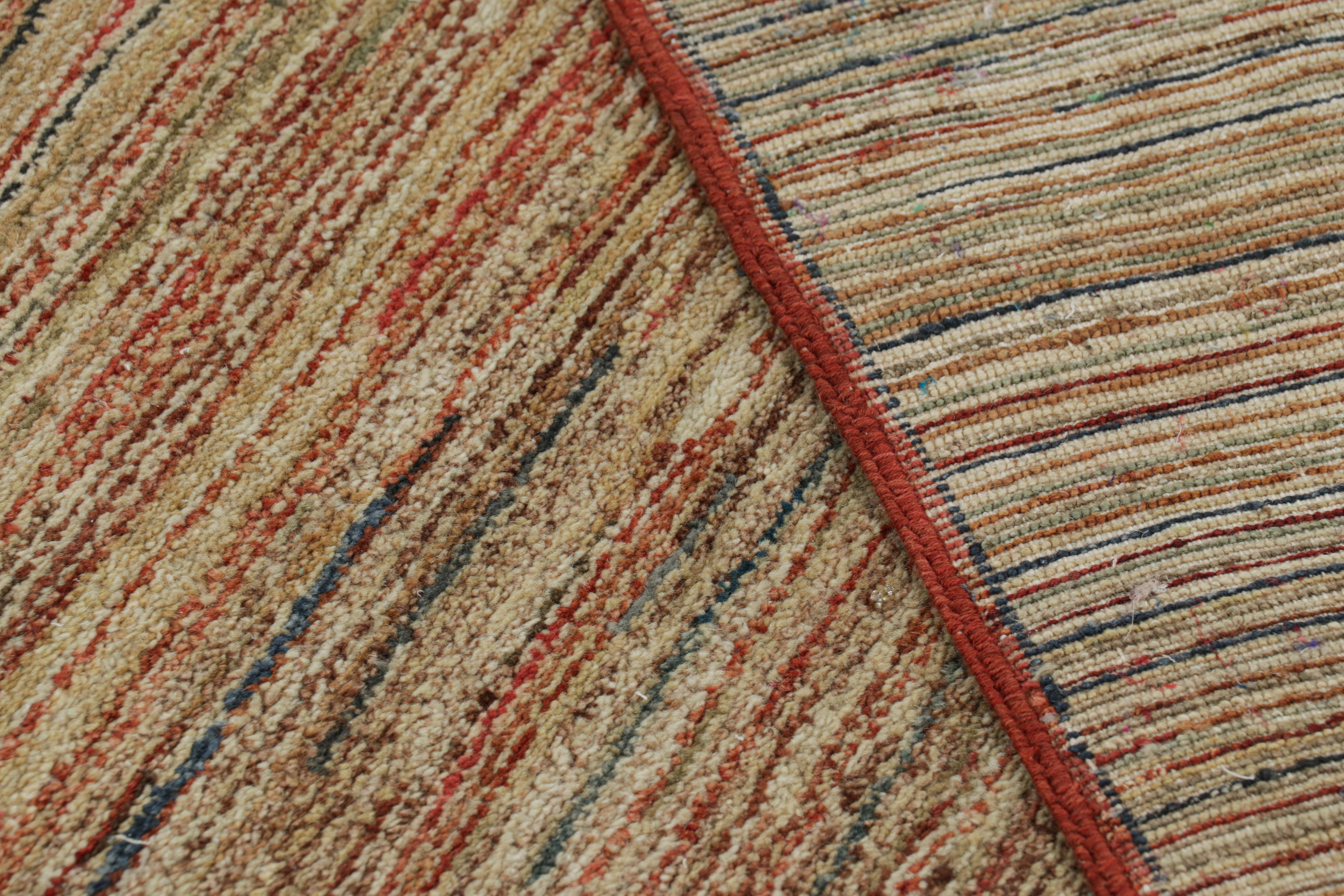 Rug & Kilim's Contemporary Teppich mit polychromen Streifen und Schlieren (21. Jahrhundert und zeitgenössisch) im Angebot