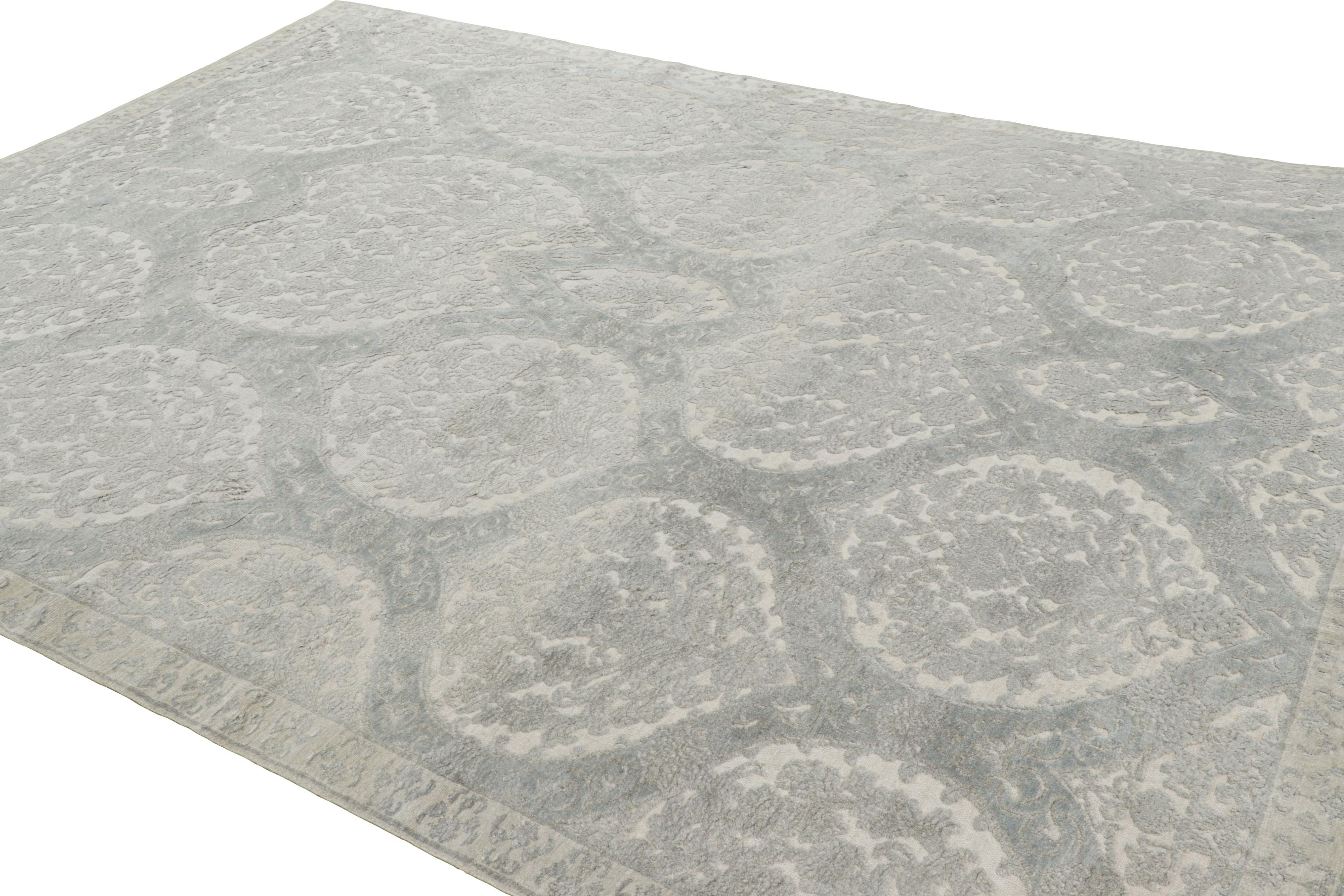 Hand-Knotted Rug & Kilim's Contemporary Rug with Silver-Gray Floral Patterns For Sale