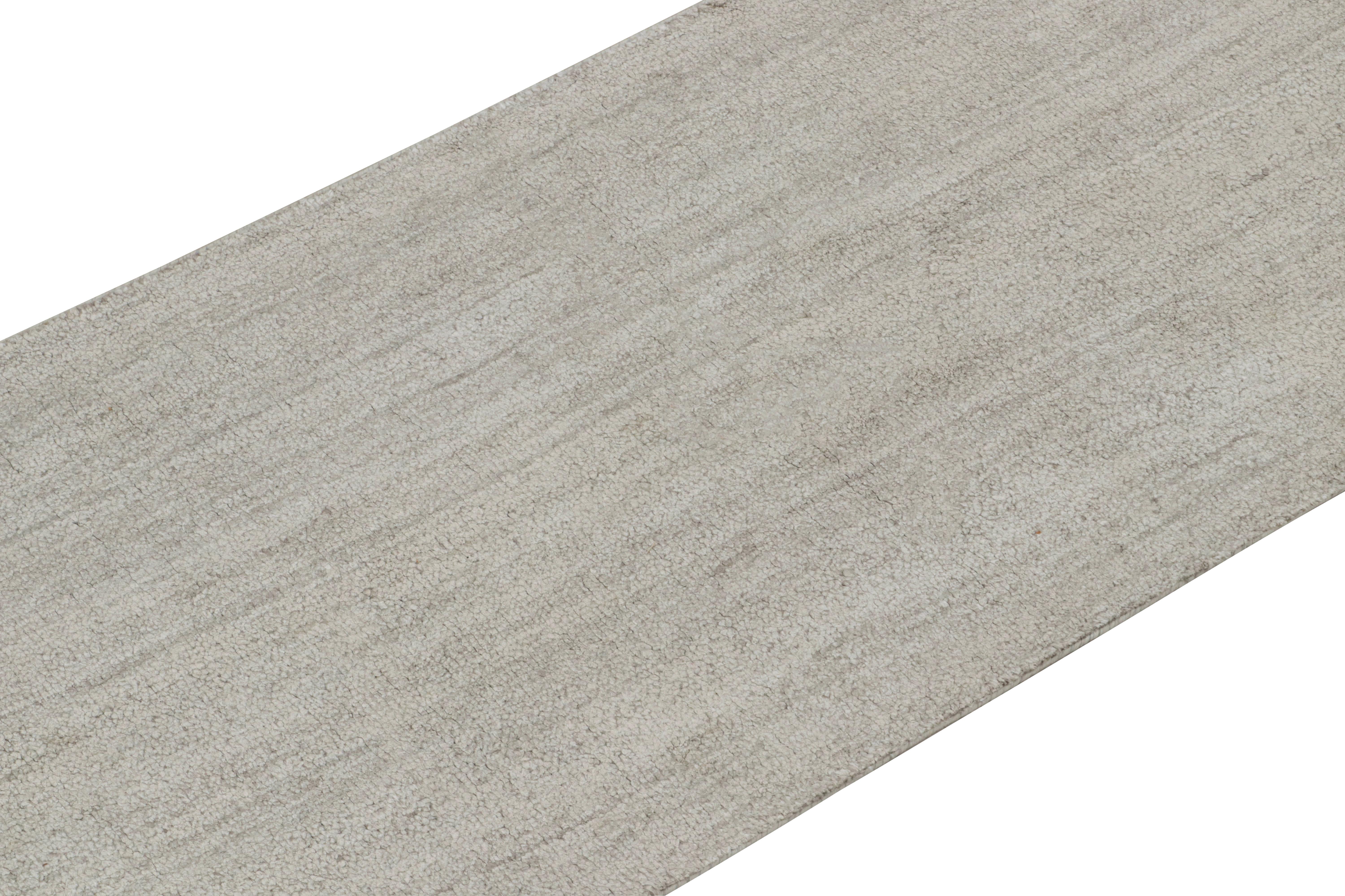 Zeitgenössischer Läufer und Strukturteppich von Rug & Kilim in massivem grauem Streifenmuster (Moderne) im Angebot