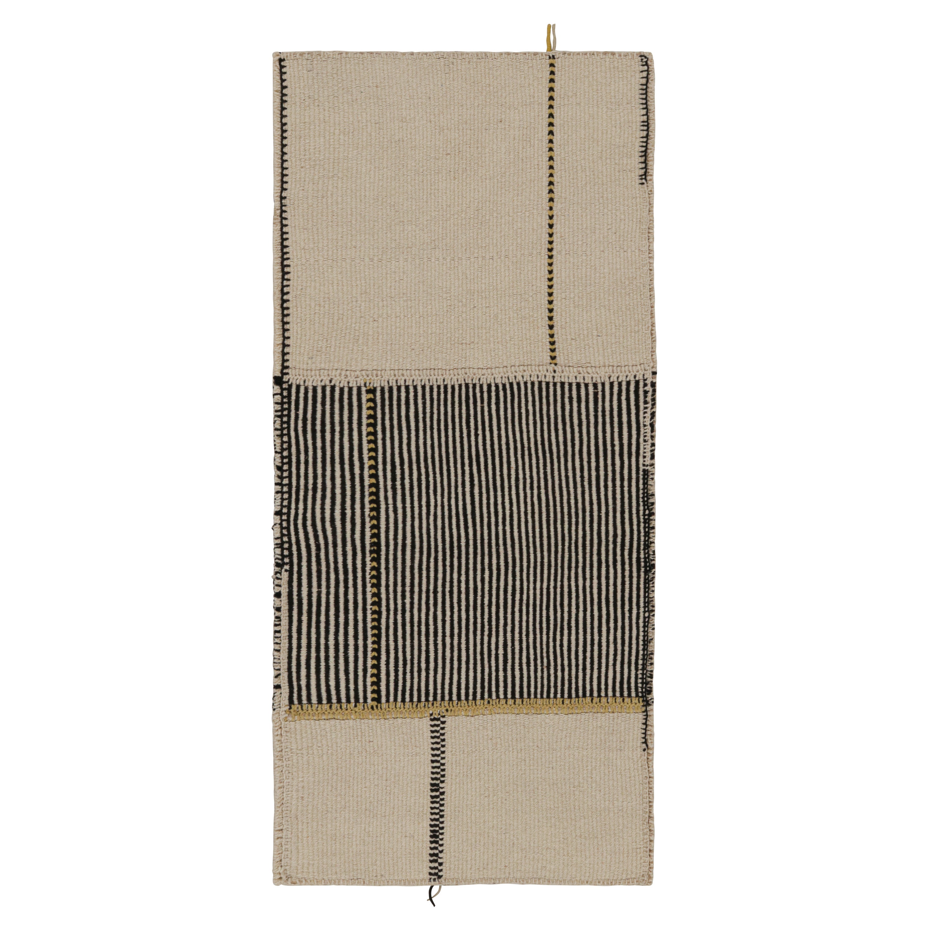 Rug
Kilim
s Contemporary Runner Kilim, in Black and Beige Tones and Stripes (tapis de course contemporain, rayures noires et beiges)