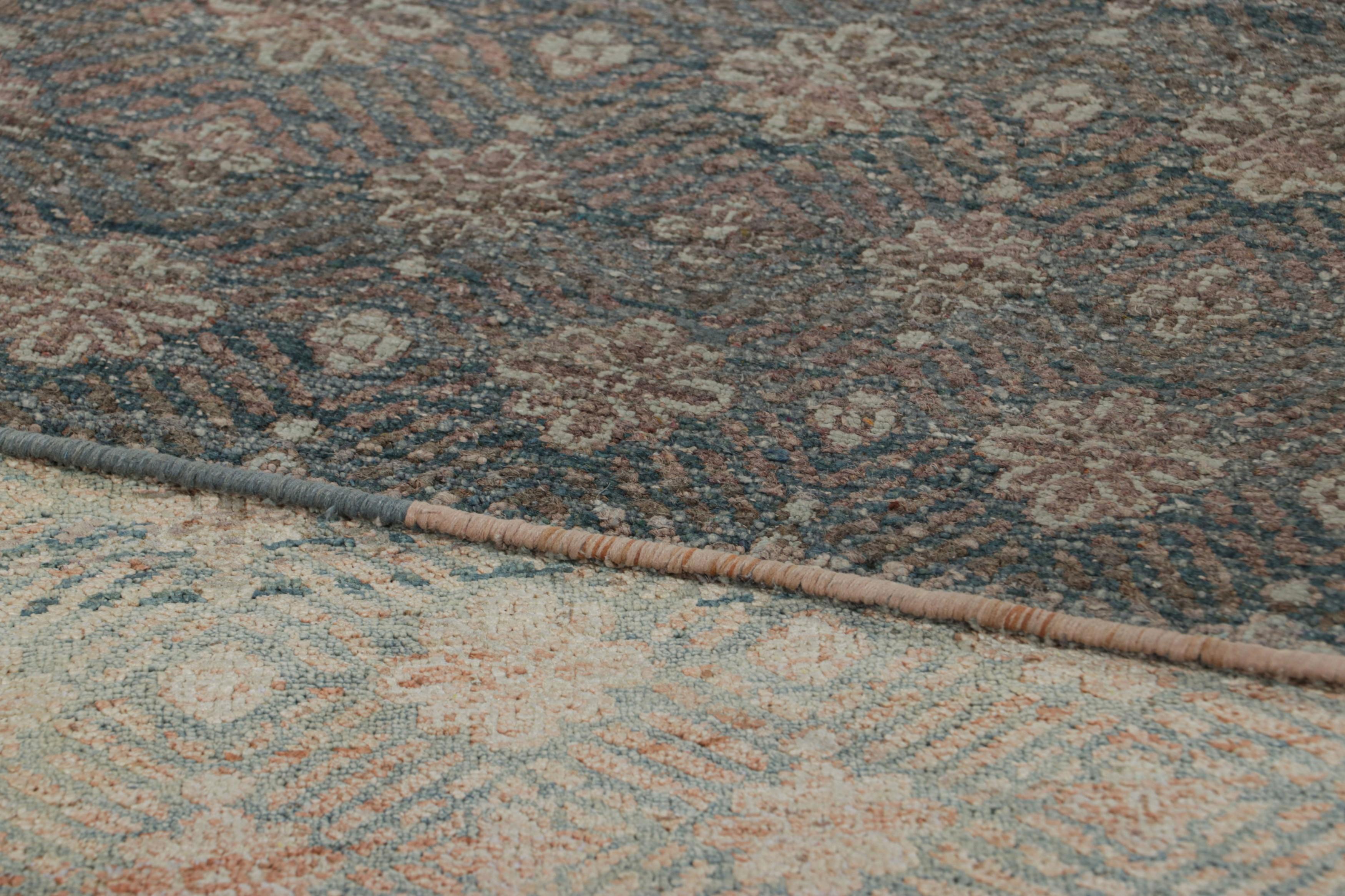XXIe siècle et contemporain Tapis de course contemporain de Rug & Kilim, bleu clair et crème avec motifs floraux en vente