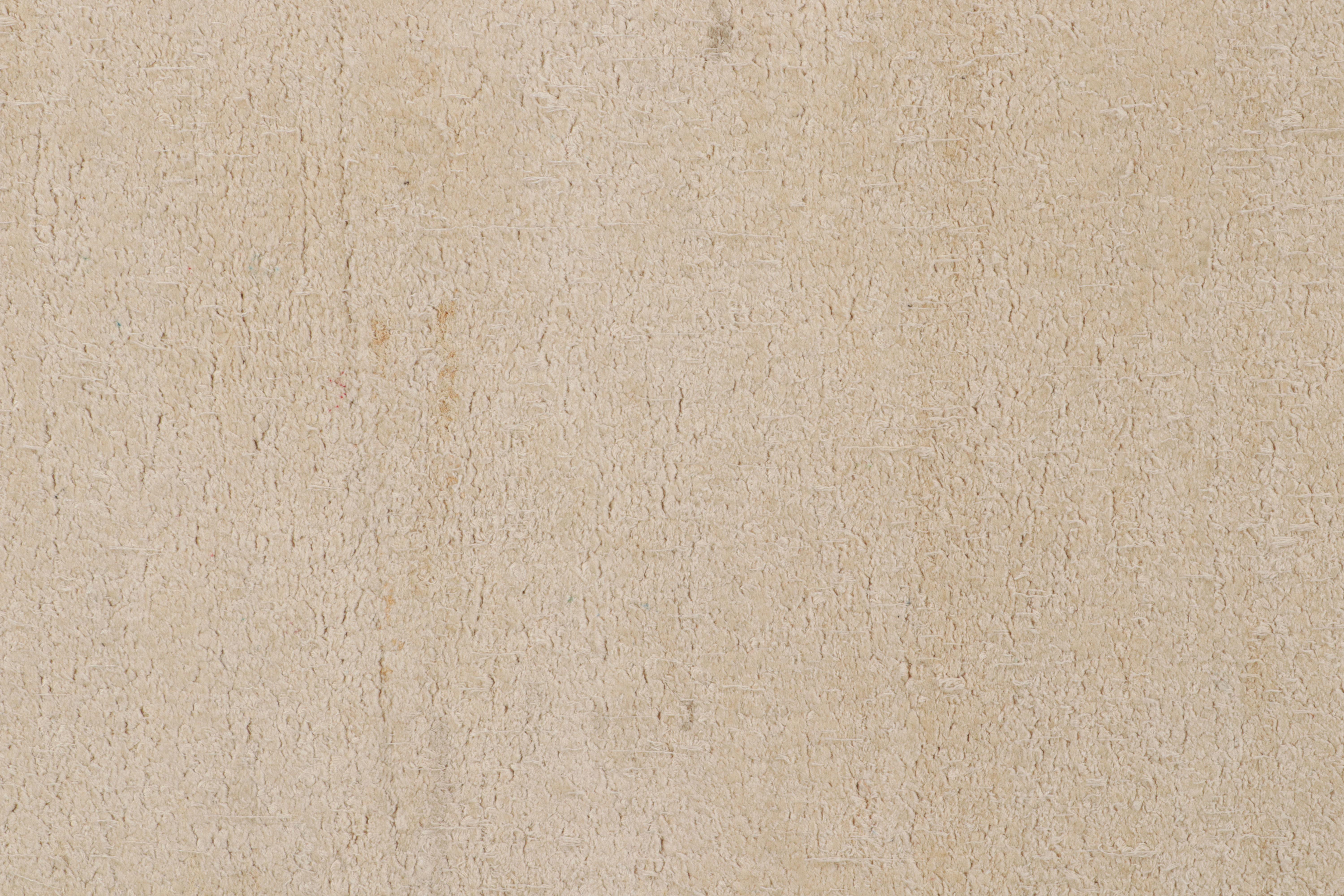 Annodato a mano in lana, questo tappeto contemporaneo 11x16 in beige, che fa parte della Rug & Kilim Textural Collection, è una rivisitazione inventiva dei tappeti solidi con il movimento delle sue sottili striature.

Sul design: 

La collezione