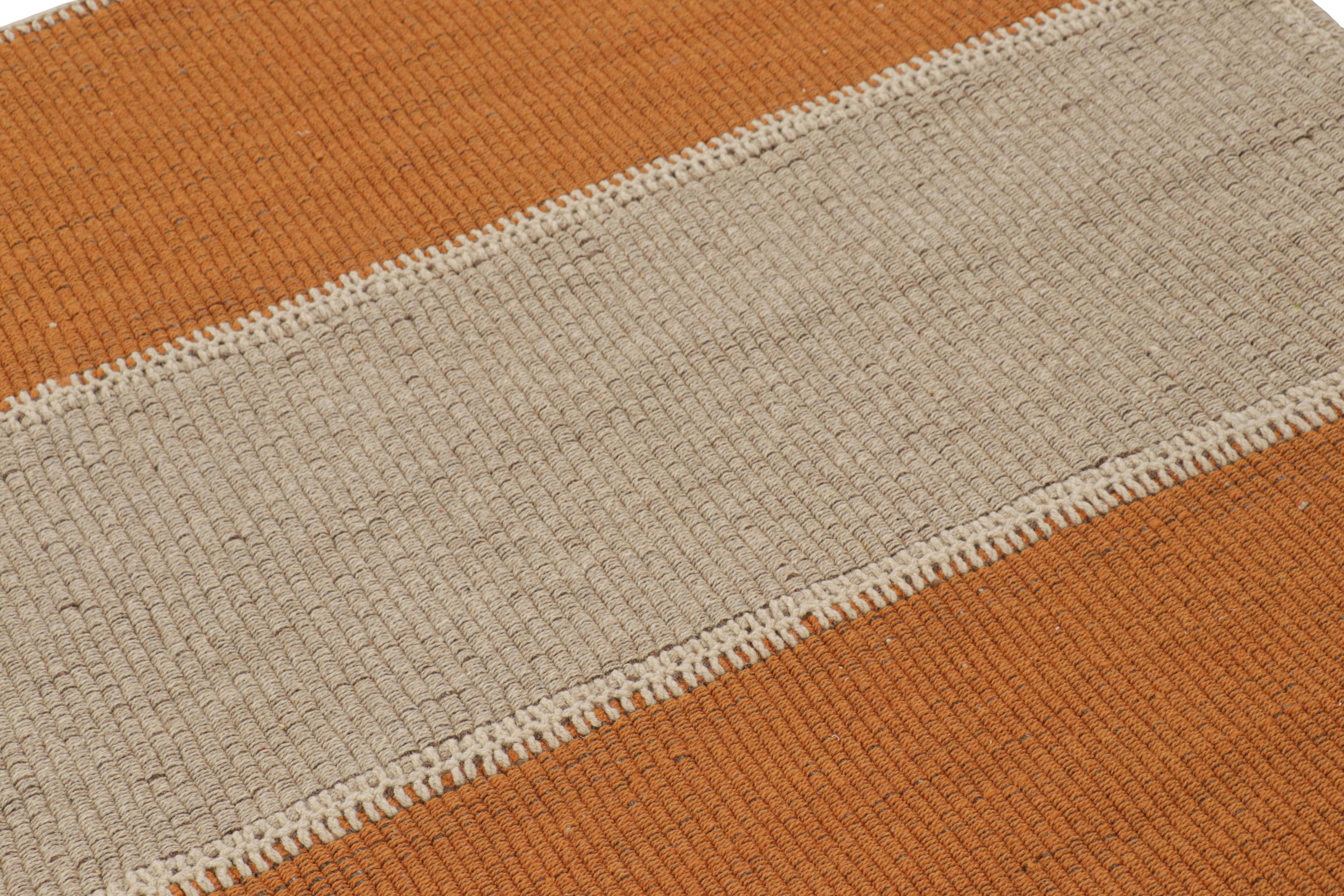 Handwoven in wool, this 4x4 Kilim is from an exciting new custom-capable flatweave collection by Rug & Kilim. 

On the Design: 

“Rez Kilim'' represents a contemporary homage to Turkish and Persian panel-weaving styles in a textural approach to
