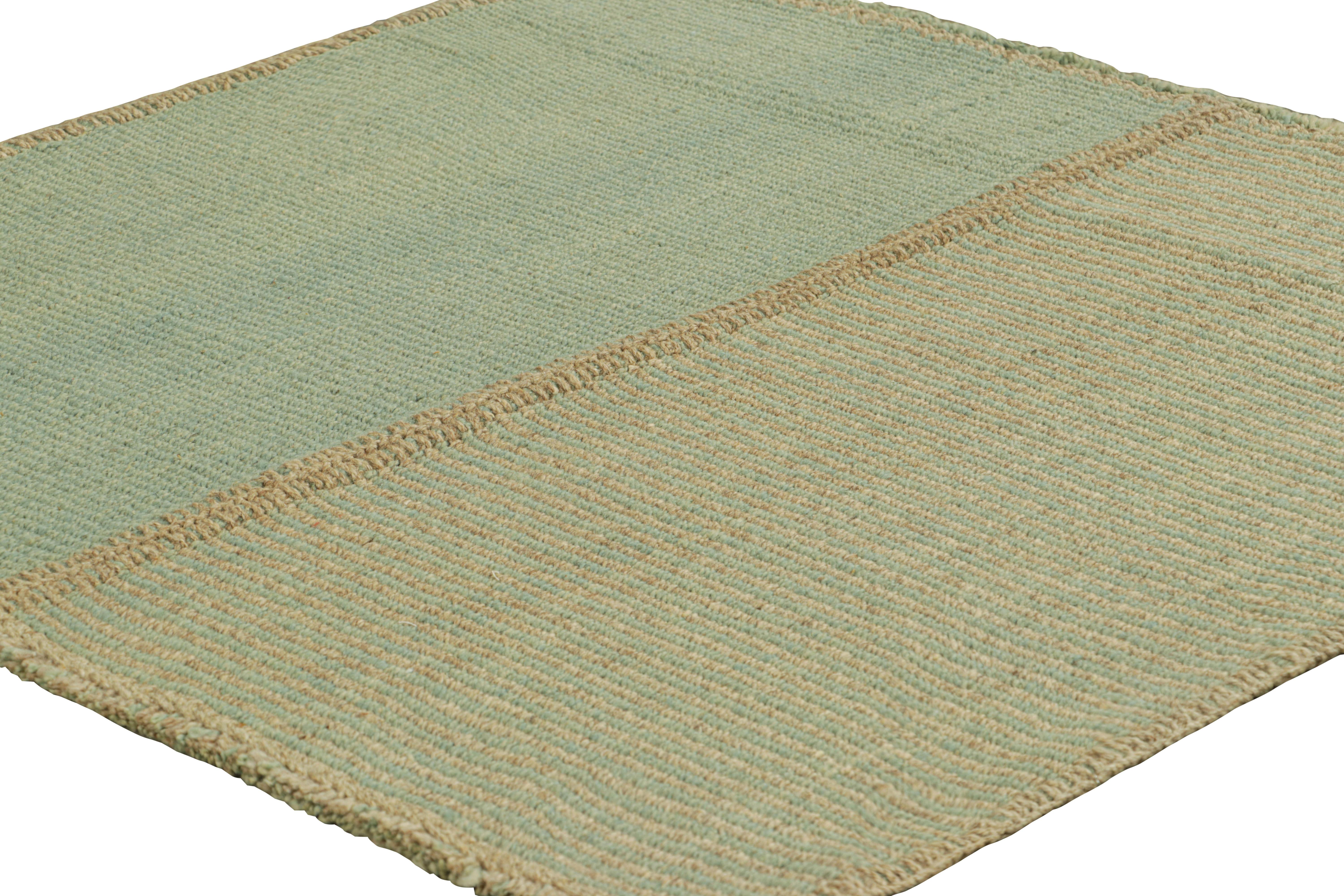 Afghan Rug & Kilim's Contemporary Square Kilim with Textural Beige and Blue Stripes (Kilim carré contemporain avec des rayures texturées beiges et bleues) en vente